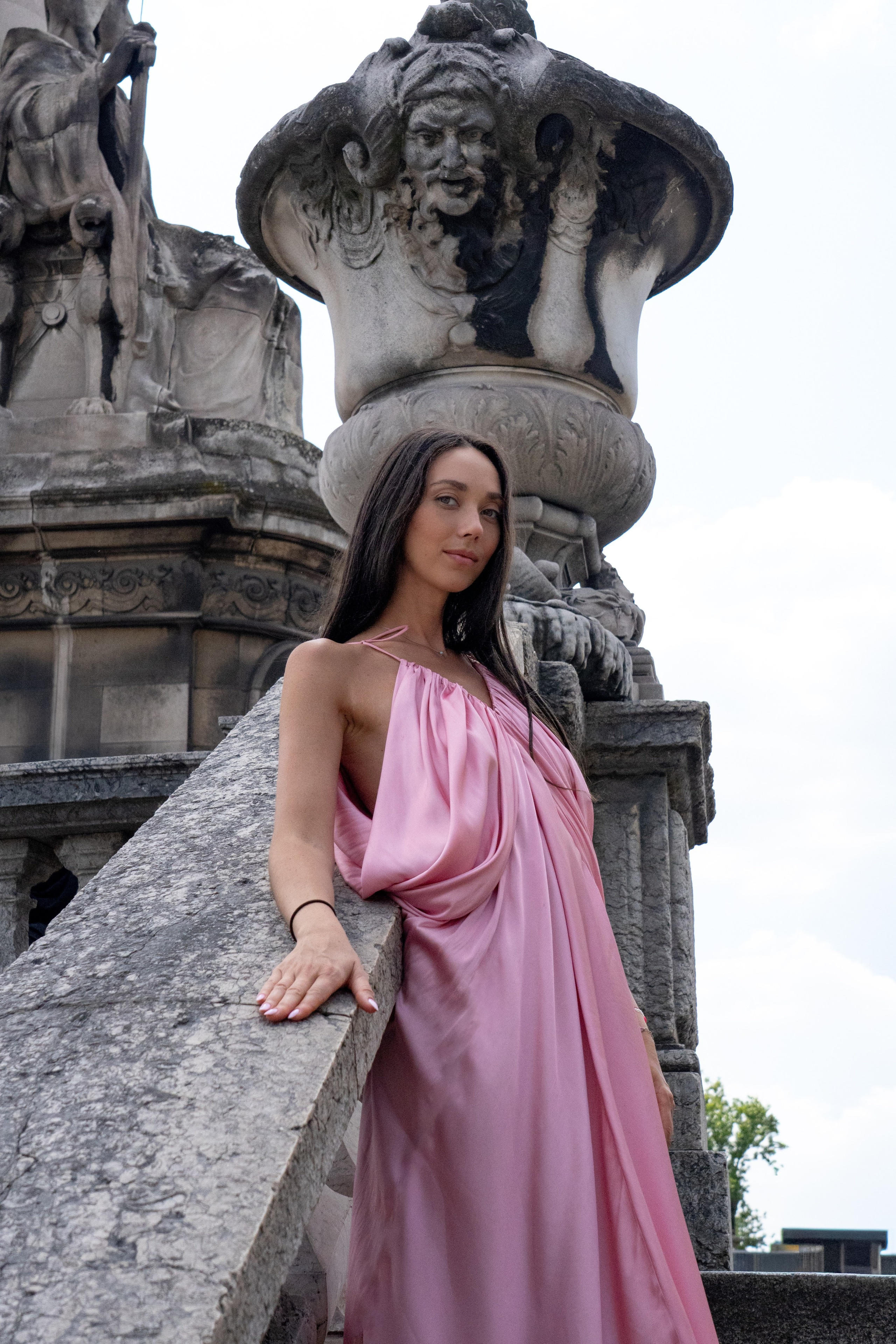 Mia. Nina — Fashion & Beauty Photographer in Paris | Portrait Photoshoots