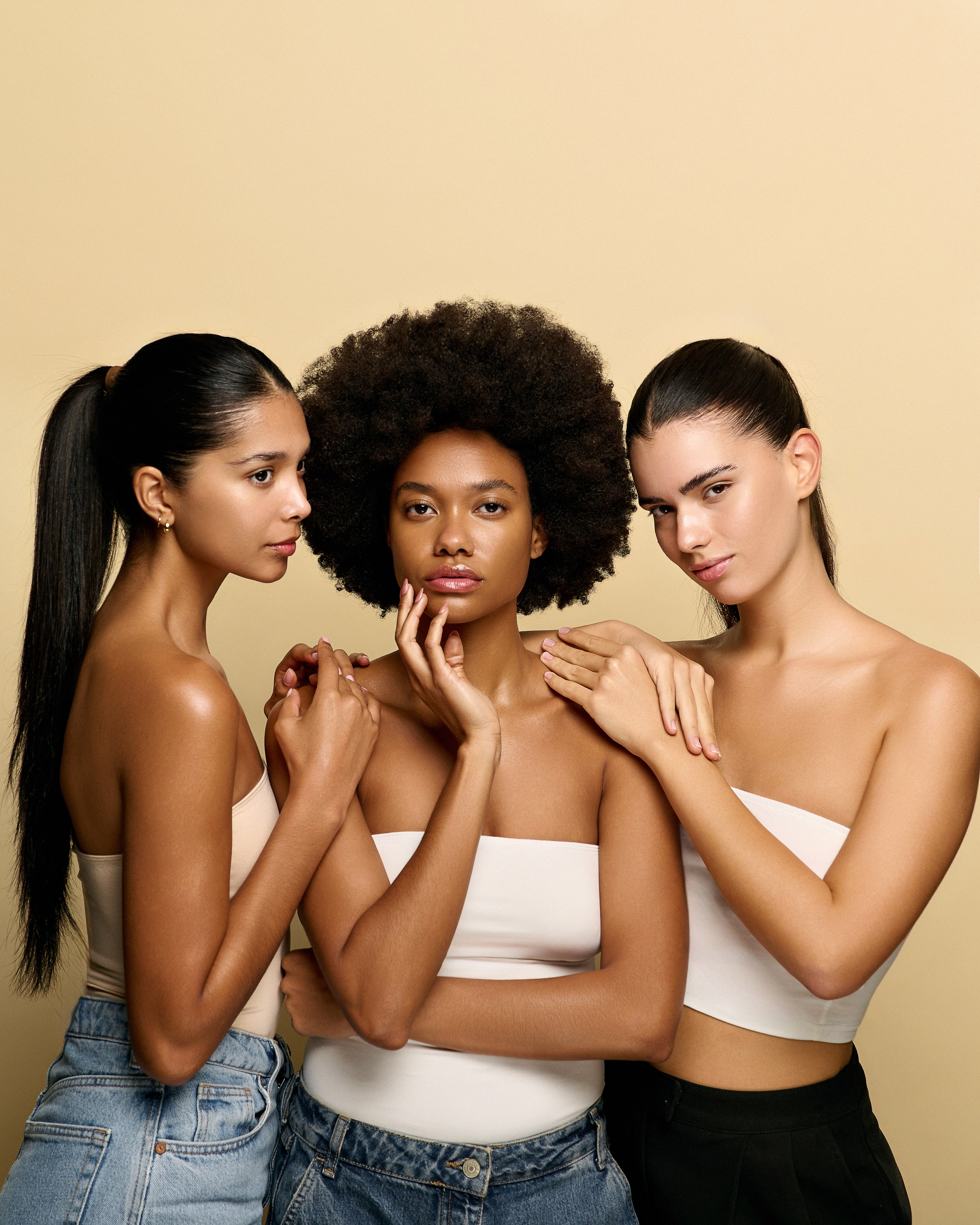 Beauty. Fashion and commercial photographer in Dubai and worldwide