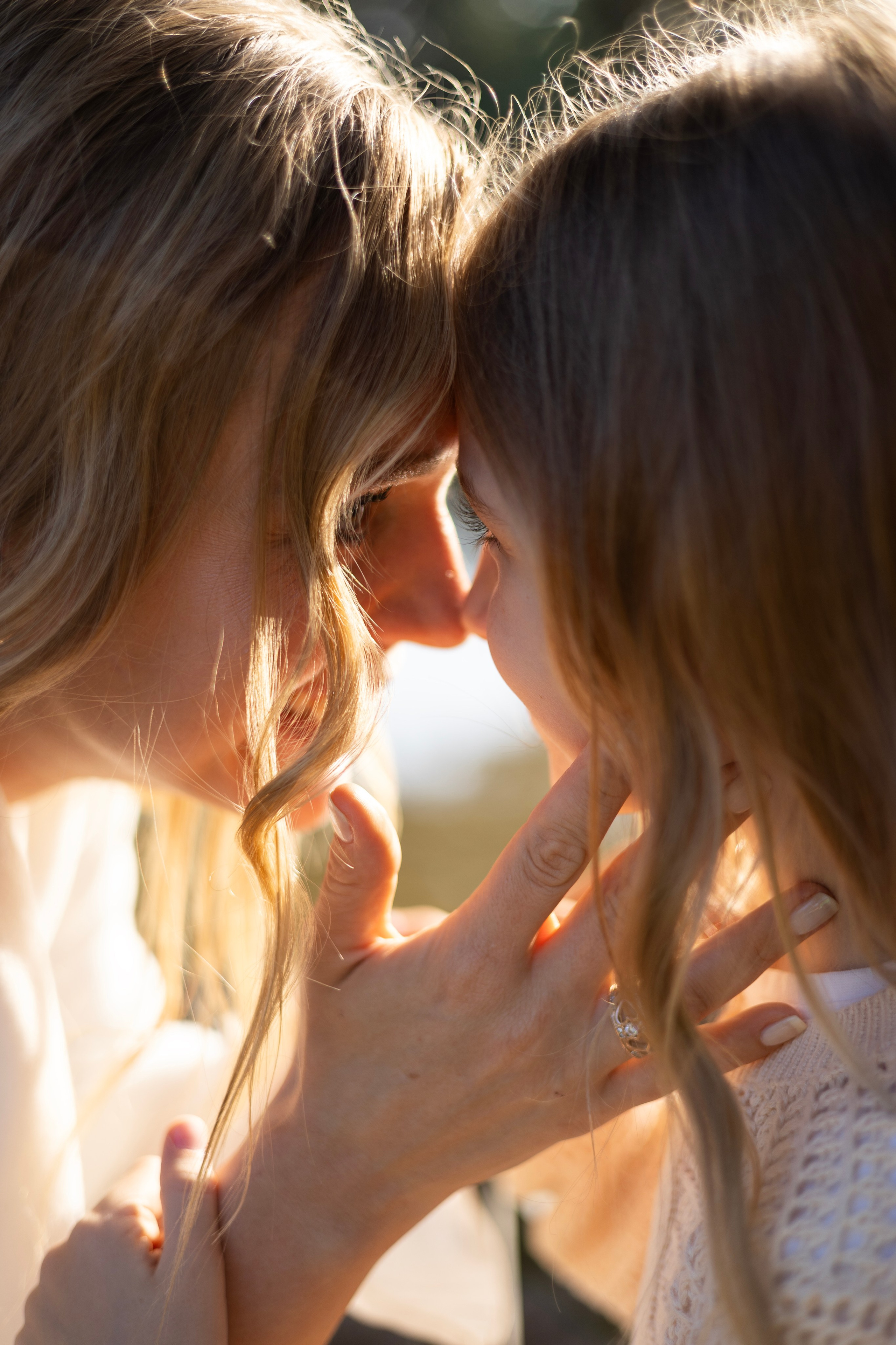 FAMILY. Hi! My name is Irena, and I’m a professional photographer specializing in family photography, love stories, and individual photoshoots