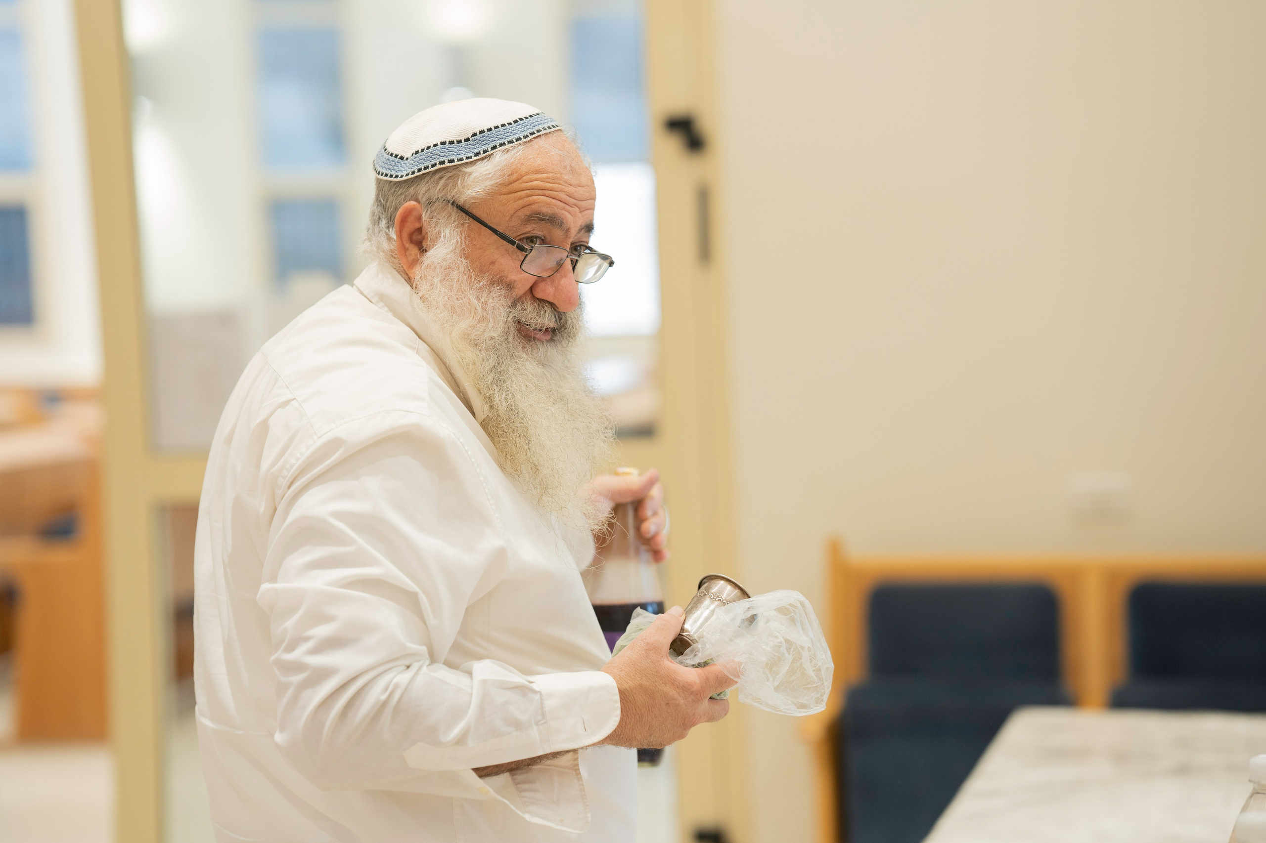 הברית של יוסף וחנה. יוסף מזרחי צילום חתונה, ברית וזוגיות. צלם מקצועי שאוהב להוציא אתכם הכי יפים ברגעים הכי מרגשים