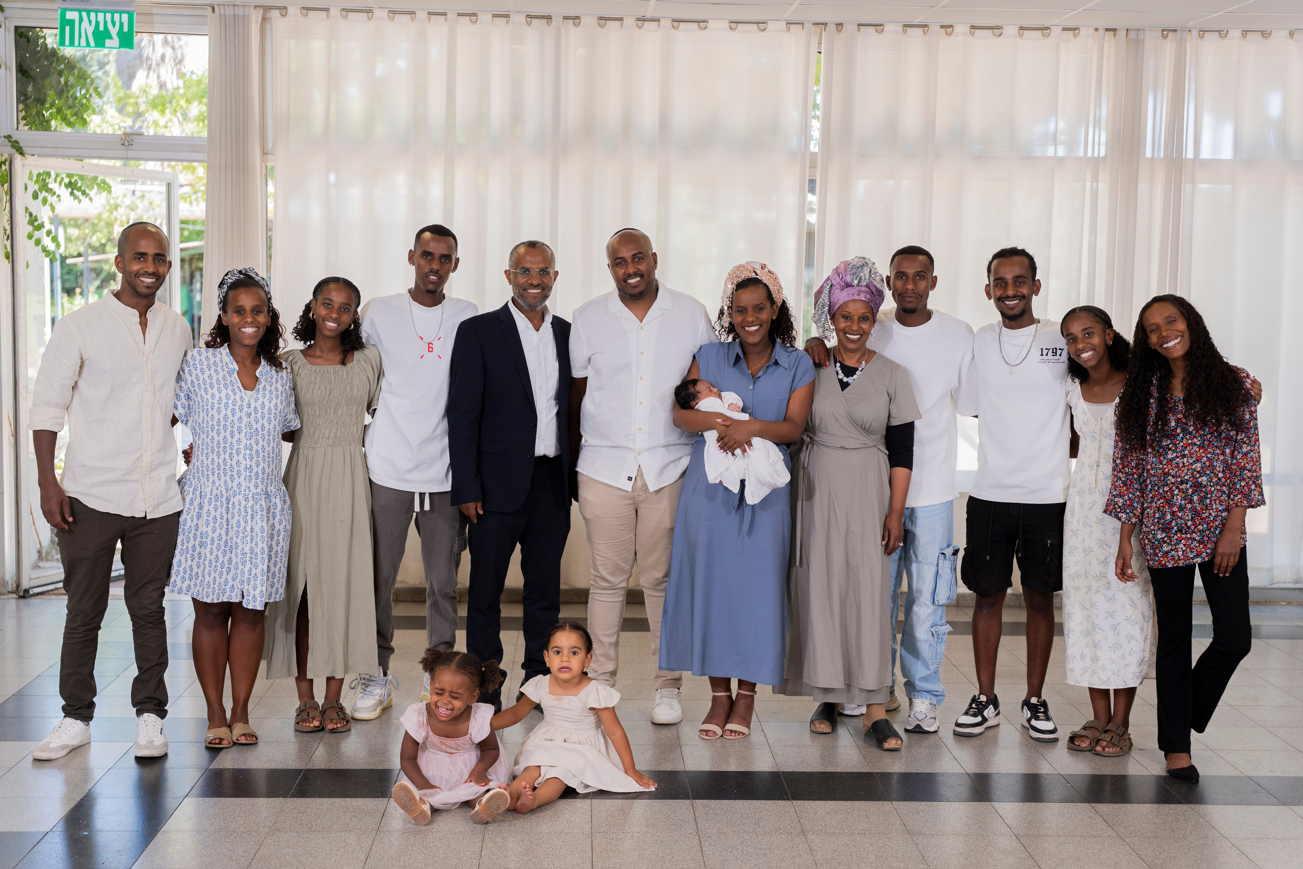 משפחת סלומון. יוסף מזרחי צילום חתונה, ברית וזוגיות. צלם מקצועי שאוהב להוציא אתכם הכי יפים ברגעים הכי מרגשים