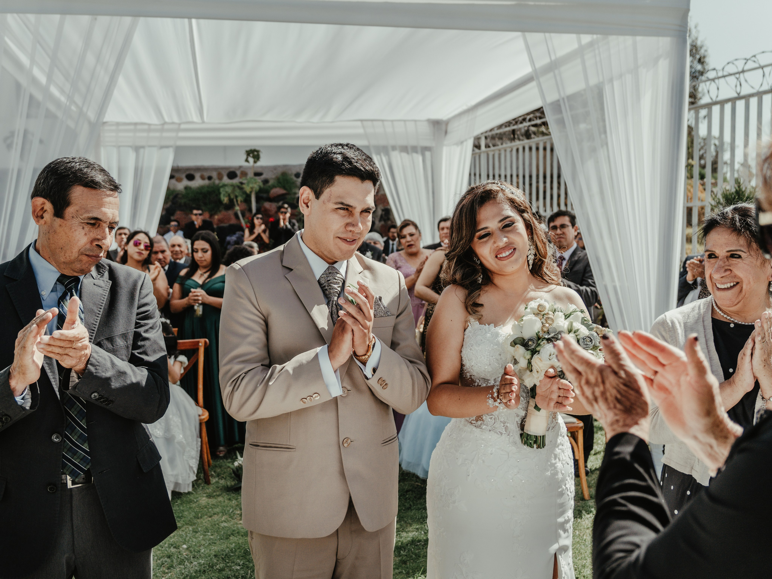 CARLA Y MARIO BODA RELIGIOSA. Studio KVTA | Fotografía y Video de Bodas en Arequipa