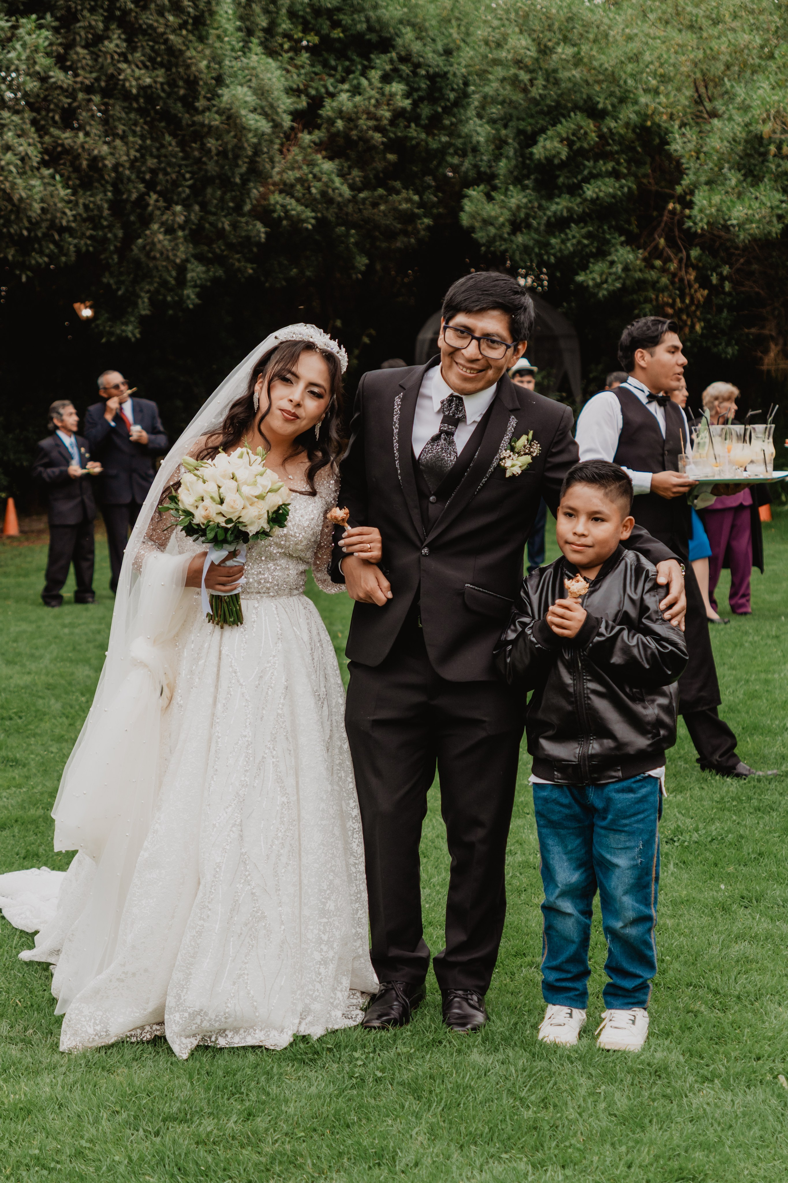 FERNANDO + MARIBEL | BODA RELIGIOSA. Studio KVTA | Fotografía y Video de Bodas en Arequipa
