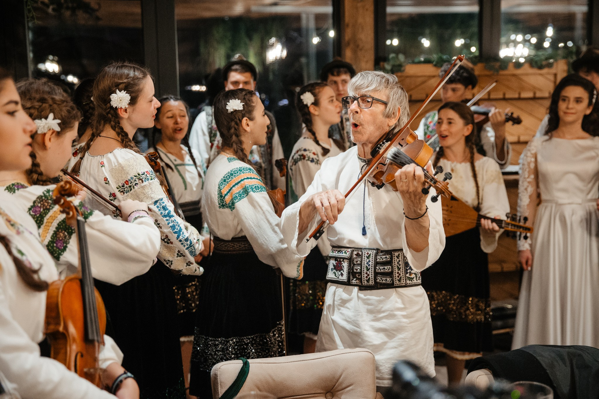 Nunta de Poveste la Sucevița: Cristi și Andreea. Servicii foto-video profesionale, pentru momente de neuitat