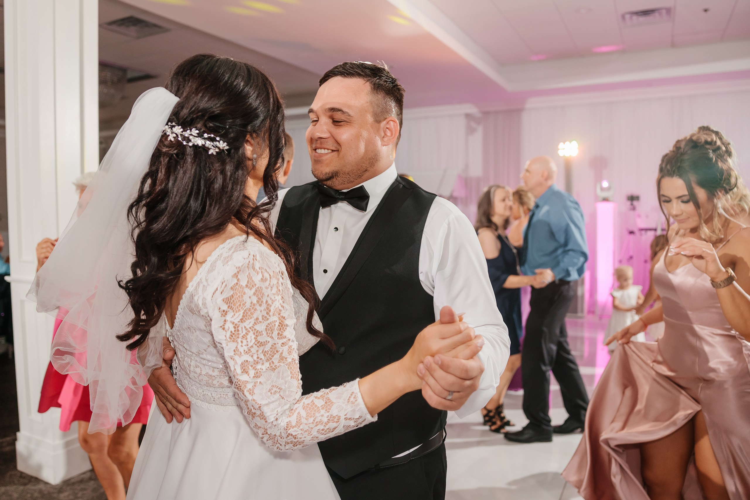 31.08.2024 Wedding. Wedding family event photographer in Chicago Nick Yushevich