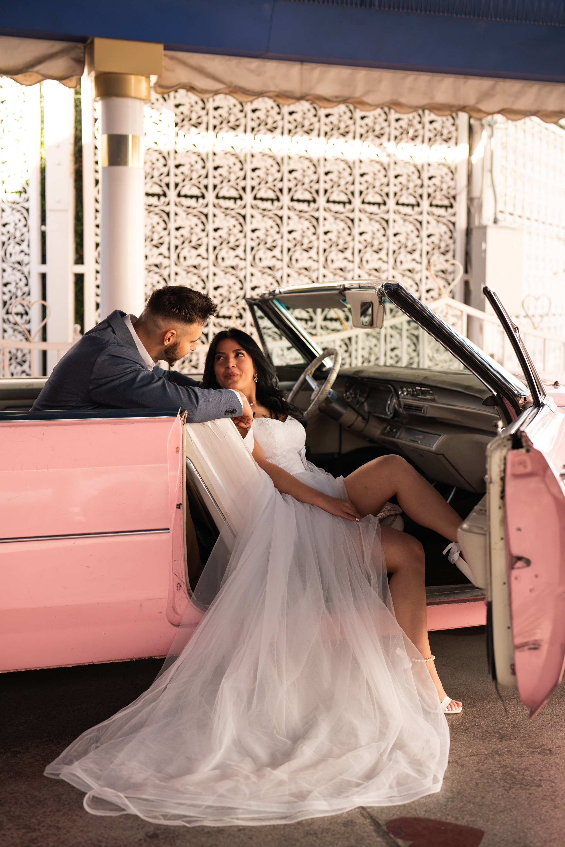Luisa&Marlo. Wedding & elopement photographer Viktoriya Kravtsov. Las Vegas