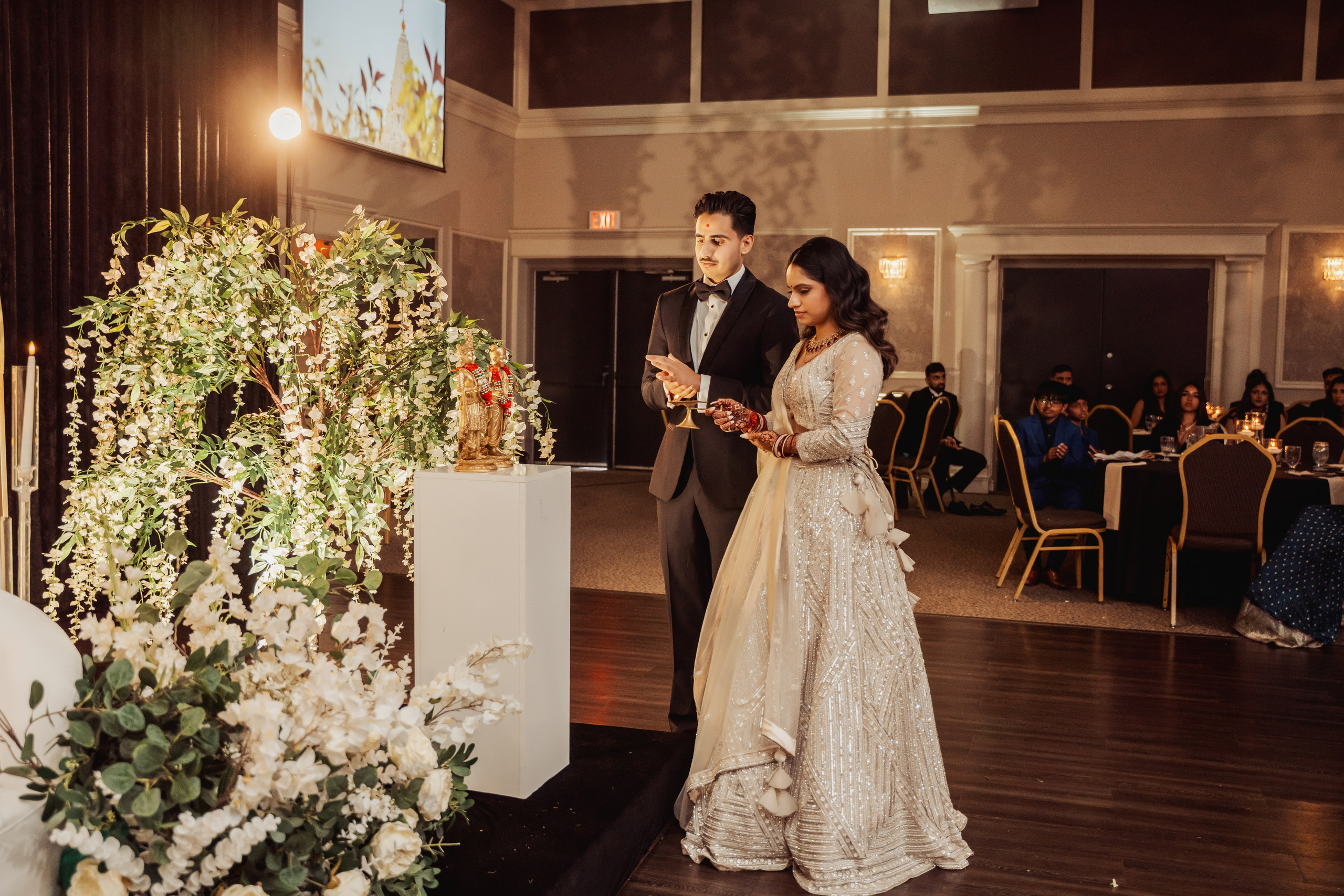 Prem & Nishtha. Wedding Photographer & Cinematographer studios