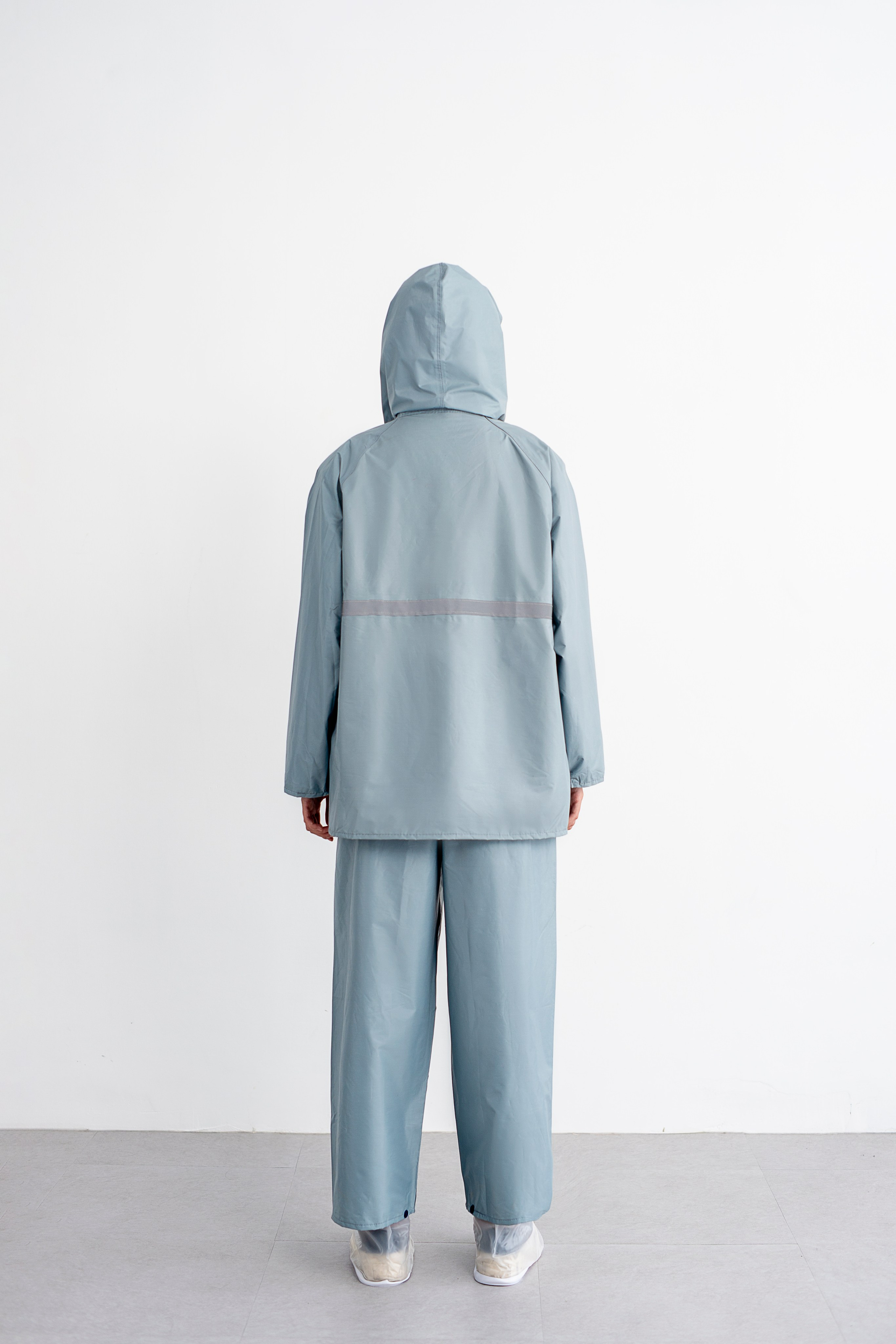 ARROW | RAINCOAT LOOKBOOK. FINE ART PHOTOGRAPHY