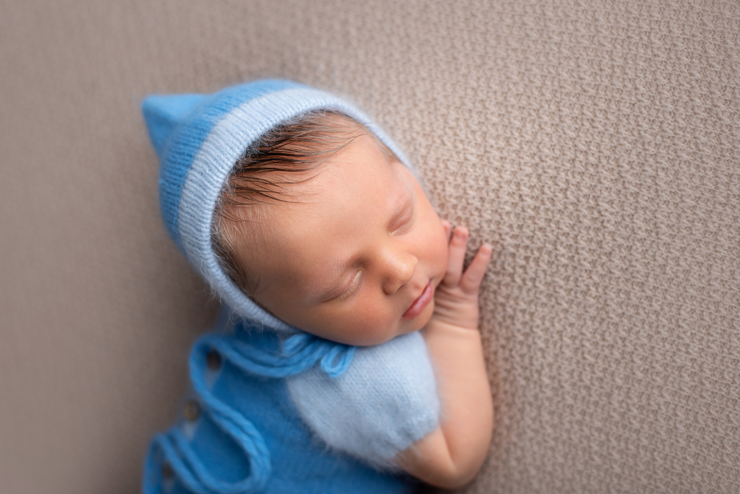 Daniil 8 days. In-home newborn photography Raleigh & area Katya Kulikova