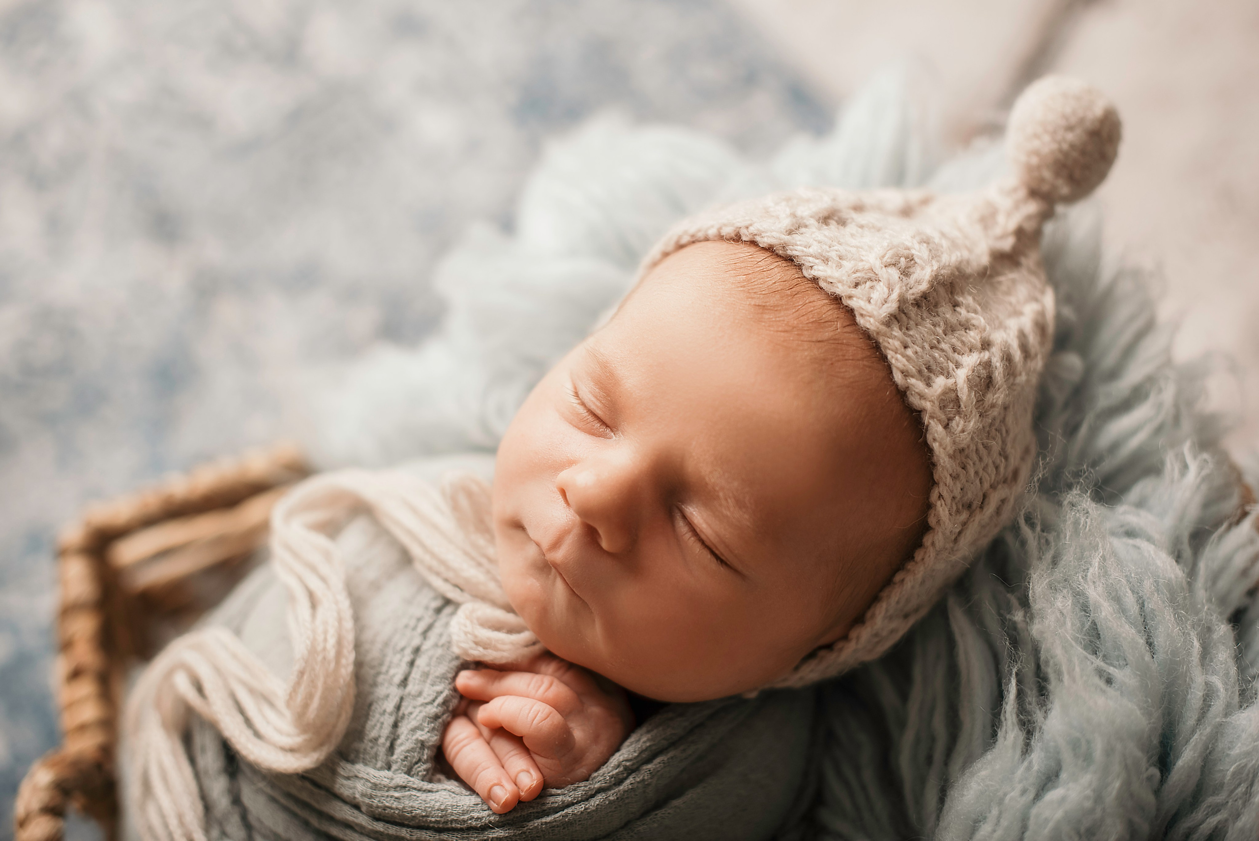 Max. Newborn, pregnancy, family photographer in New Jersey