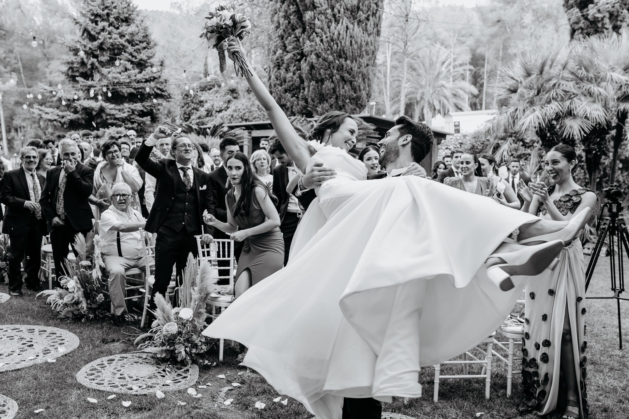 Víctor y Carmen. Ramoné Fotografía · Fotógrafo de Bodas en Alicante, Murcia y Valencia | Reportaje Natural y Documental