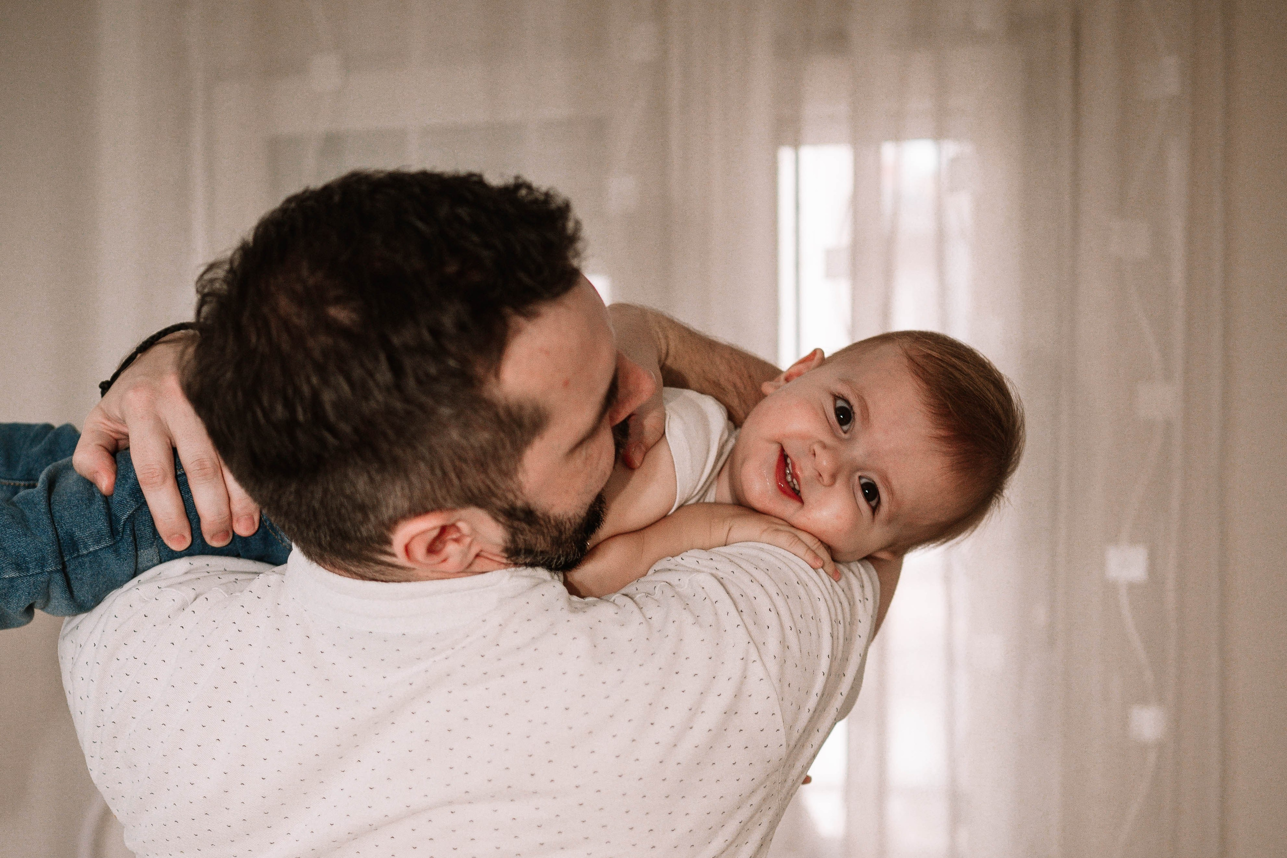 Iva - fotografisanje bebe kod kuće. Dečiji i porodični fotograf