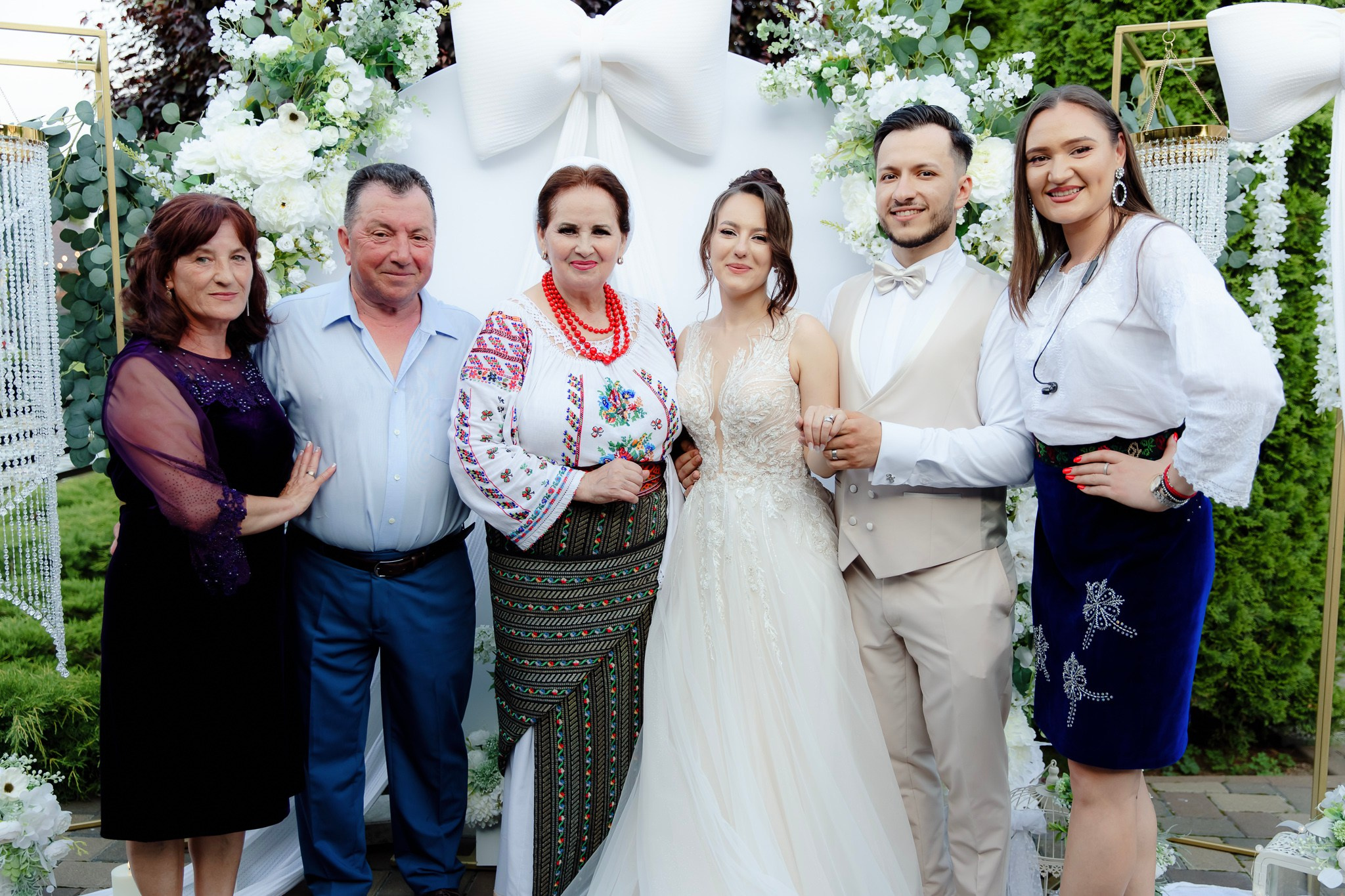 Ioana & Ionuț | Nuntă de poveste la Păstrăvăria Poiana din Mălini județul Suceava. Servicii foto-video profesionale, pentru momente de neuitat