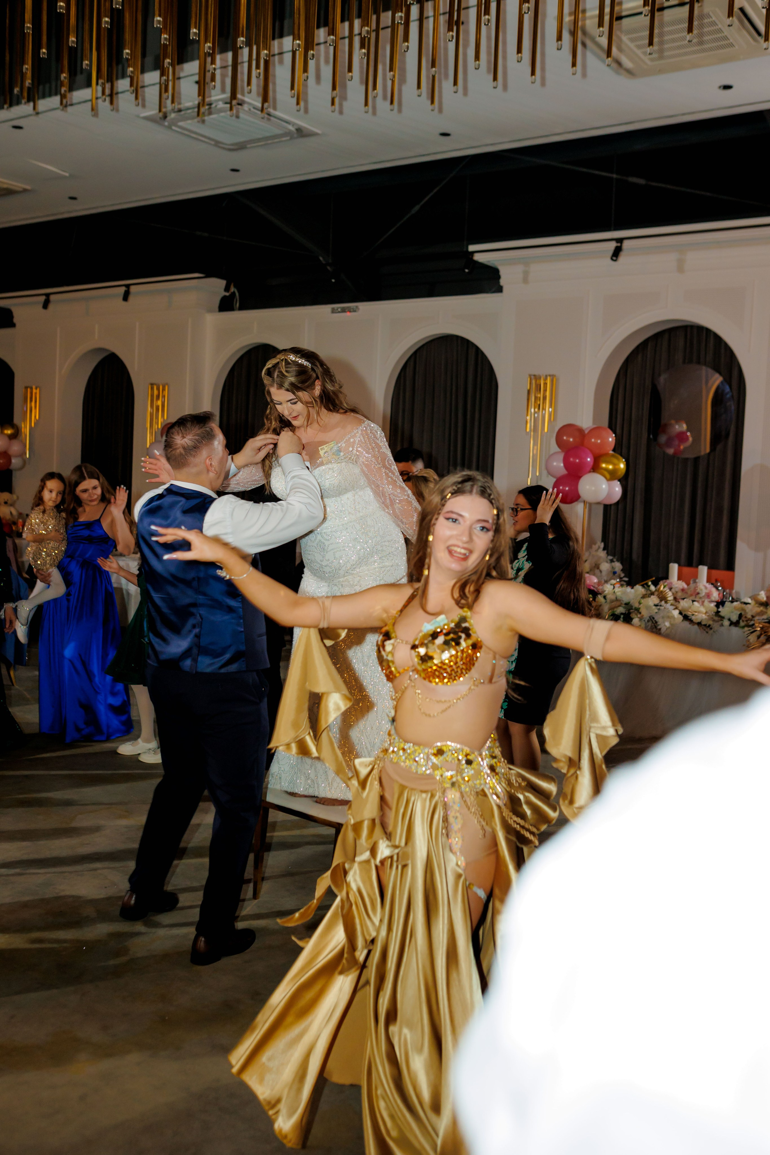 Povestea voastră, regizată de noi |Cristi Turculet Videograf Nuntă Suceava | wedding highlight. Servicii foto-video profesionale, pentru momente de neuitat