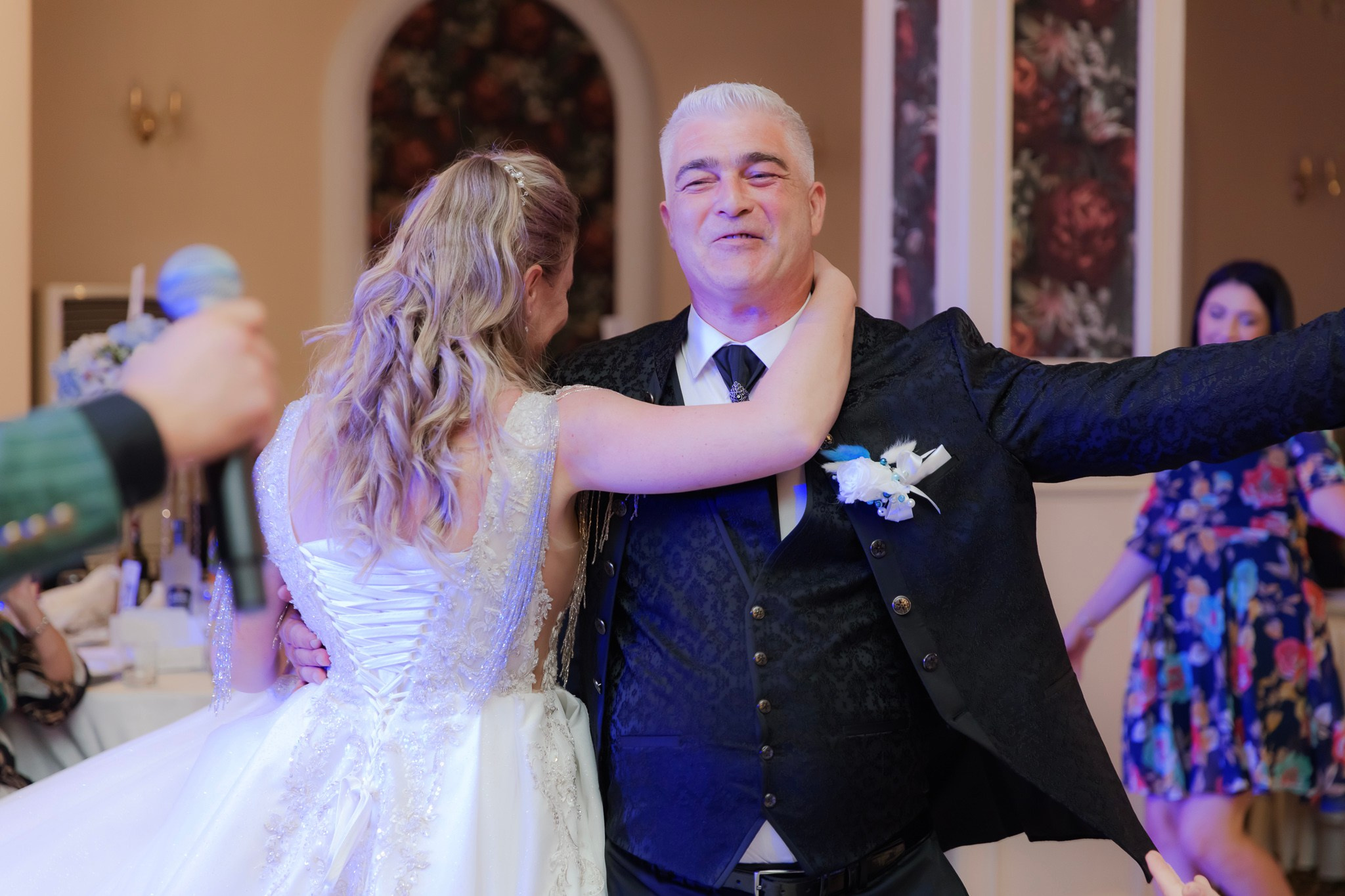 Mihai & Oana. Servicii foto-video profesionale, pentru momente de neuitat