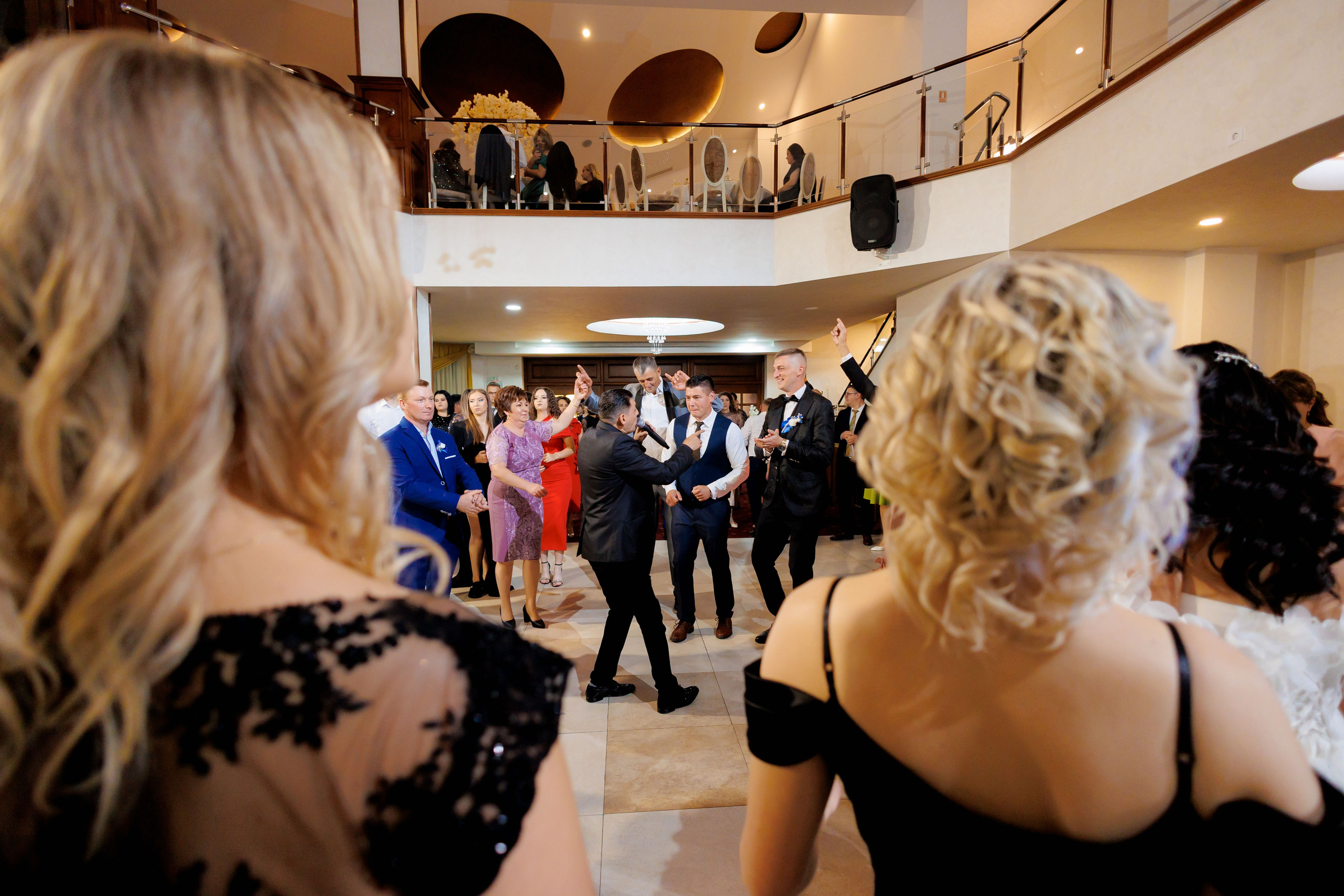 Loredana & Emilian – Ziua Nunții | Videografie - fotografie Botez Suceava, Iași, Botoșani. Servicii foto-video profesionale, pentru momente de neuitat