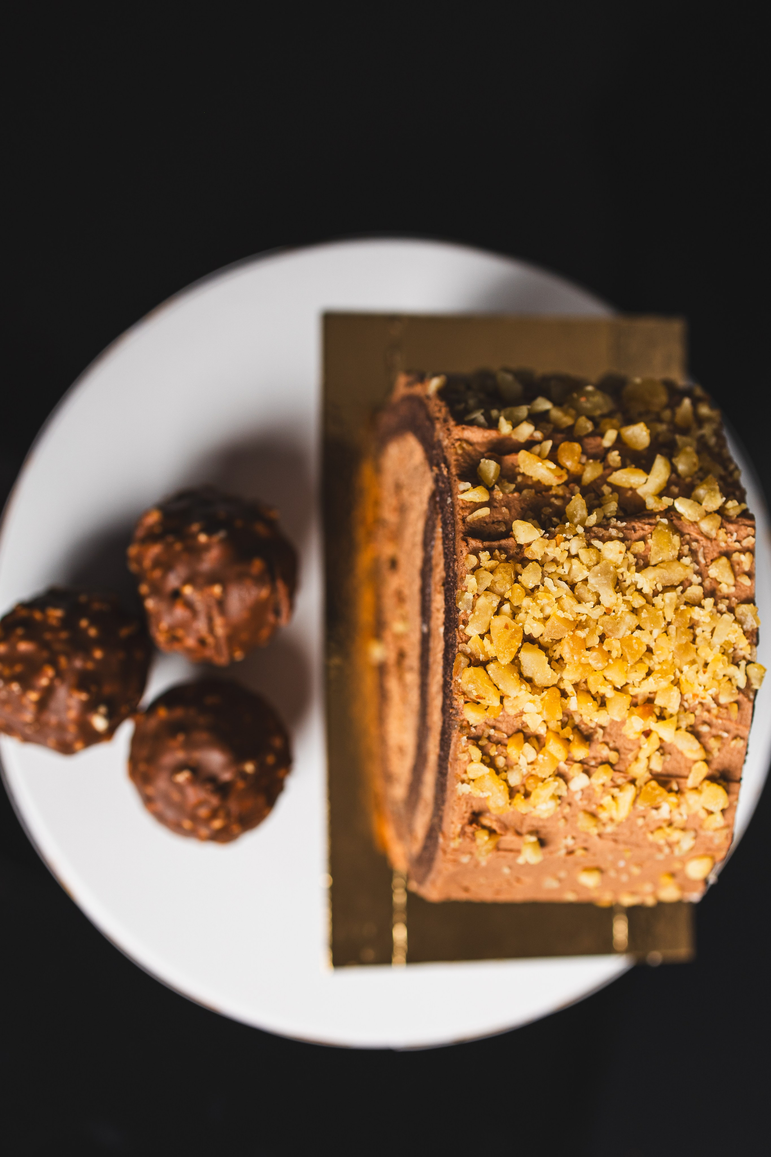 Torturi și alte dulciuri. Fotograf. Lucrez cu oameni, produse și spații. Portret și fotografie creativă. Bacău, România. Lidia Savinoiu