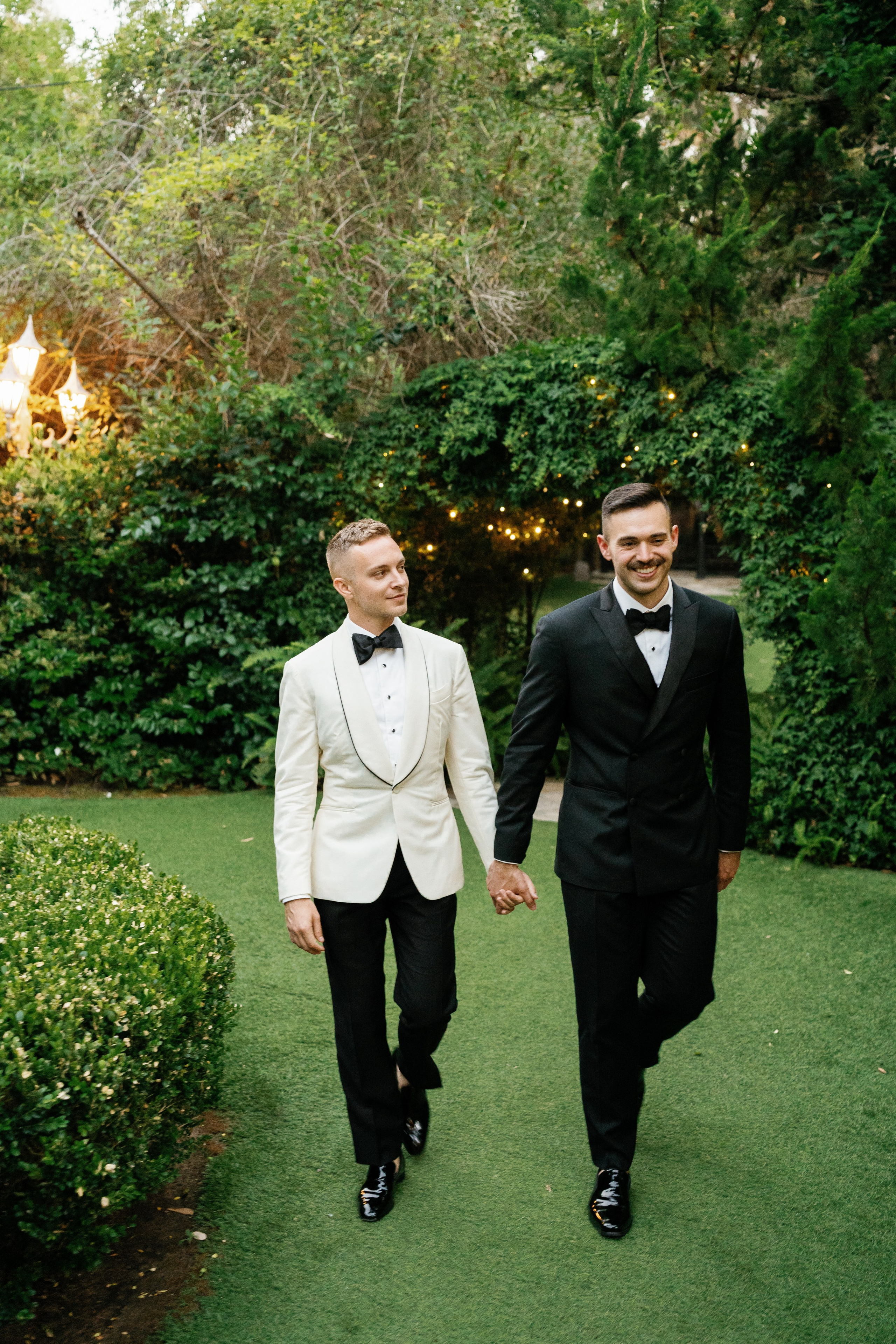 LGBT wedding photographer in California. Wedding Photography & Videography Team in California, Los Angeles, San Francisco, San Diego and Travel