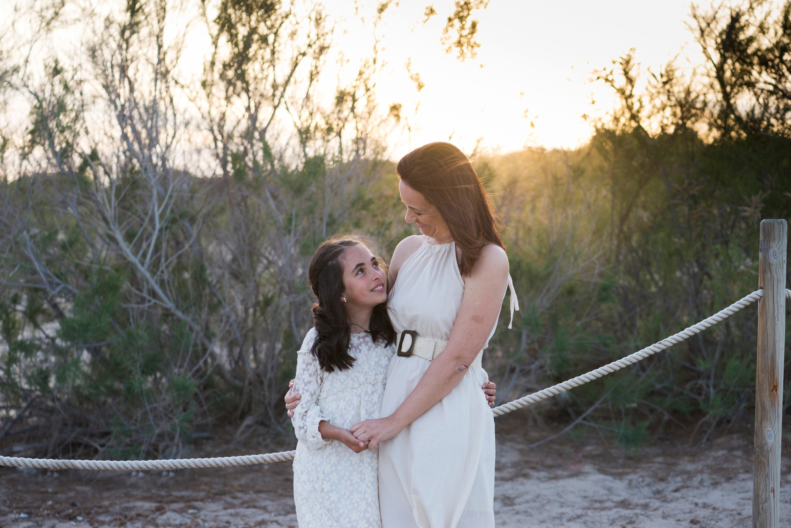 Madres. Fotografia de familias en Alicante Mónica Santonja