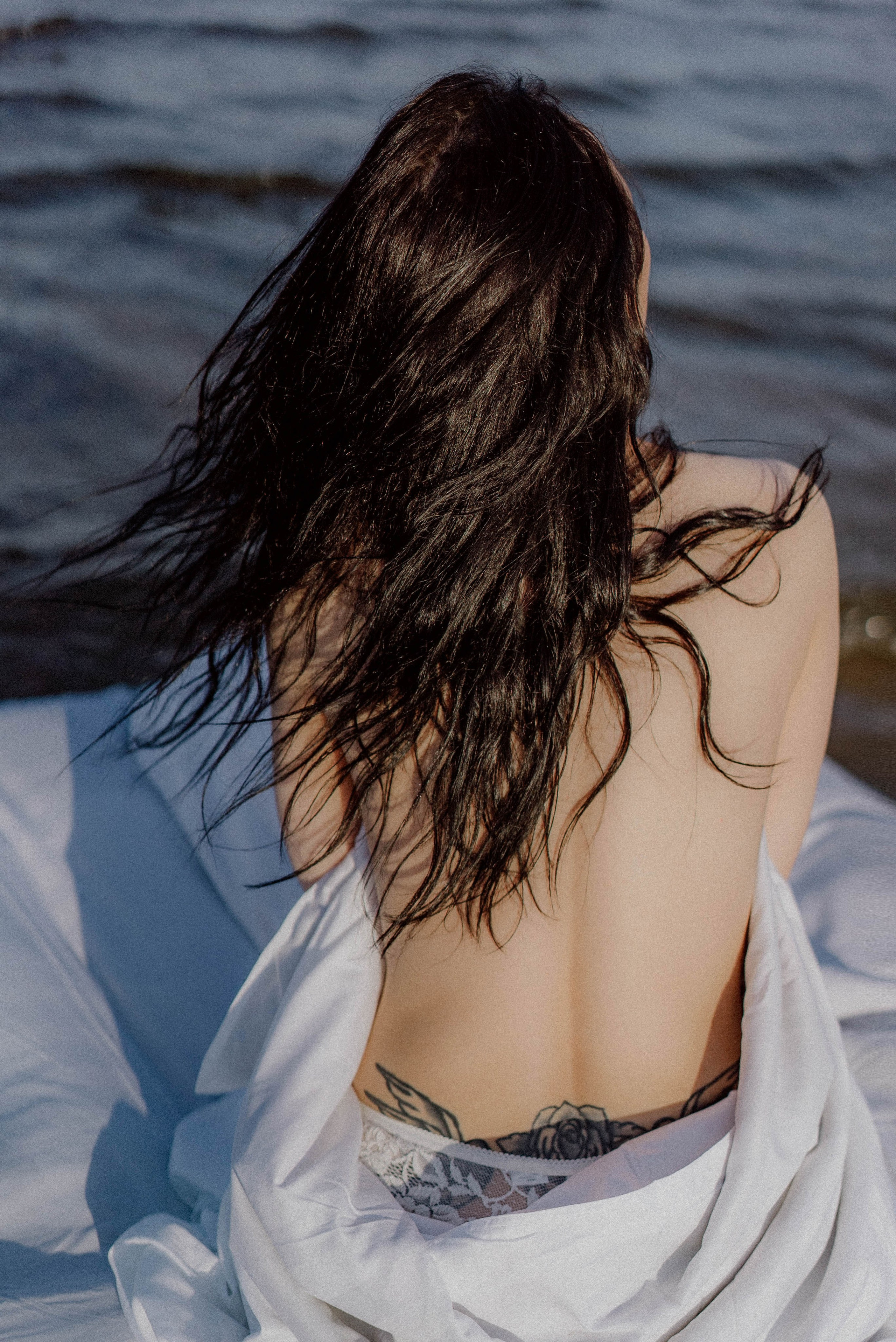 Bed in water. Videographer and photographer in New York // MAKAROV.VIDEO