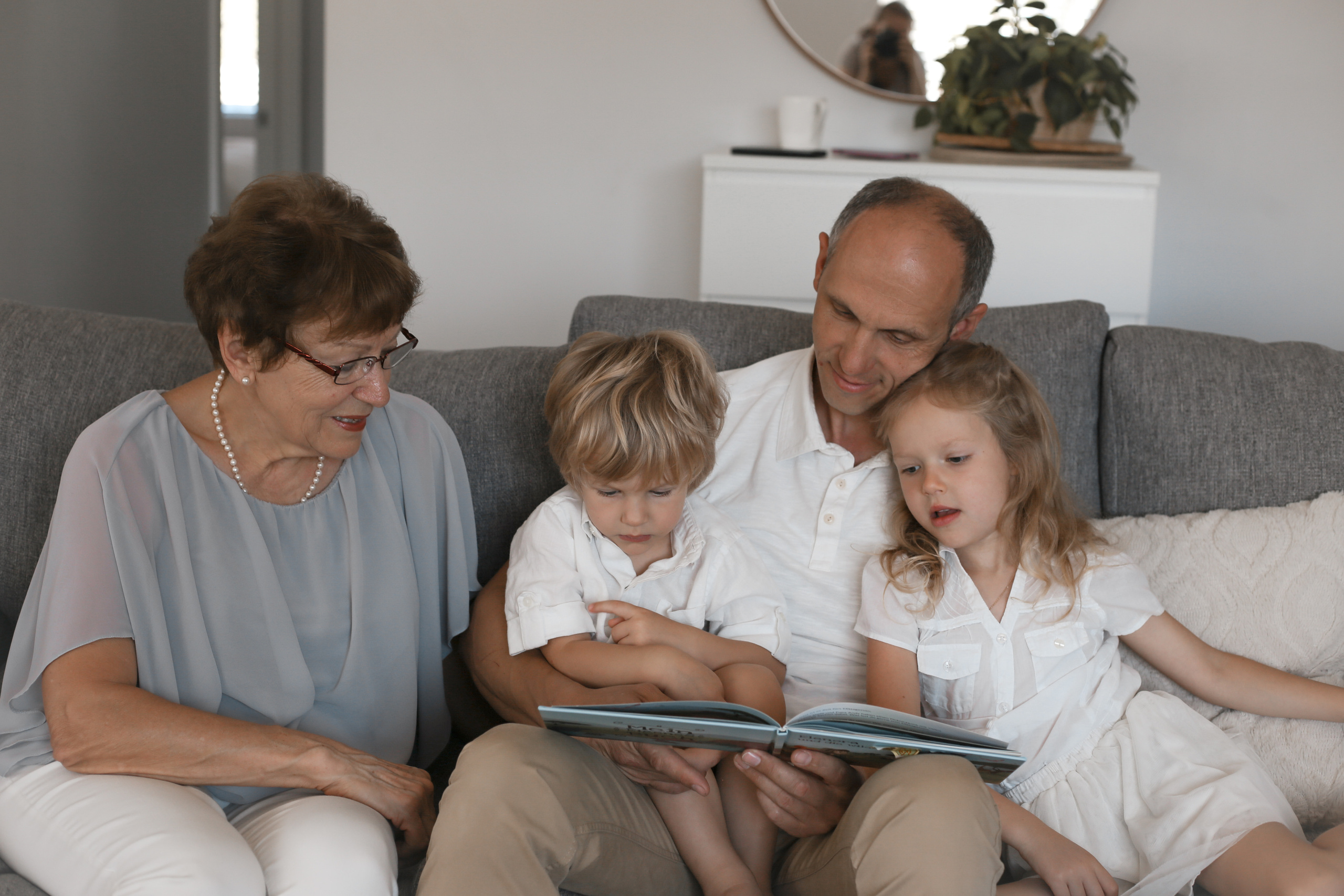 Newborn and family. Family and children’s lifestyle photographer Elena Tumanova