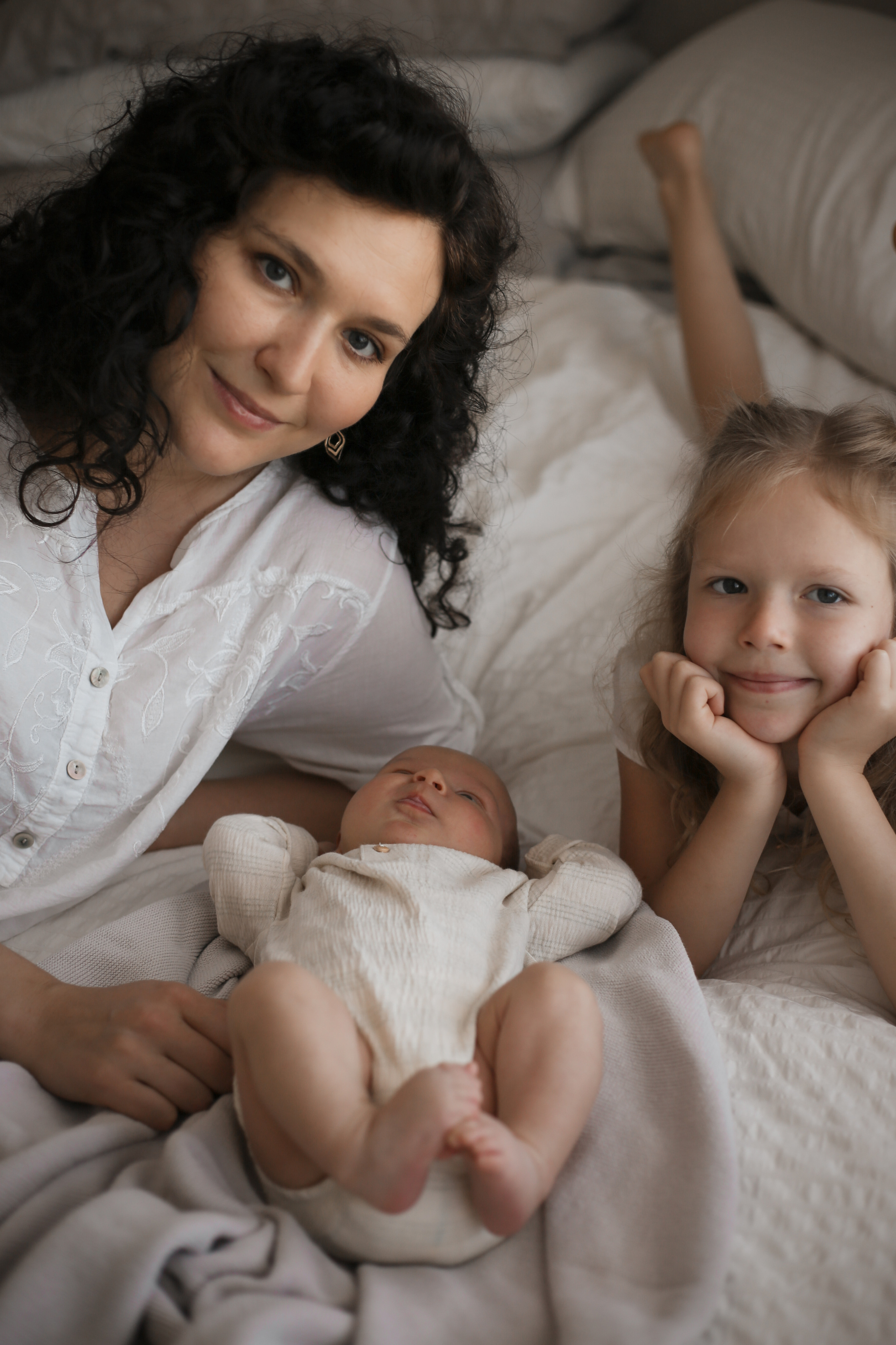 Newborn and family. Family and children’s lifestyle photographer Elena Tumanova