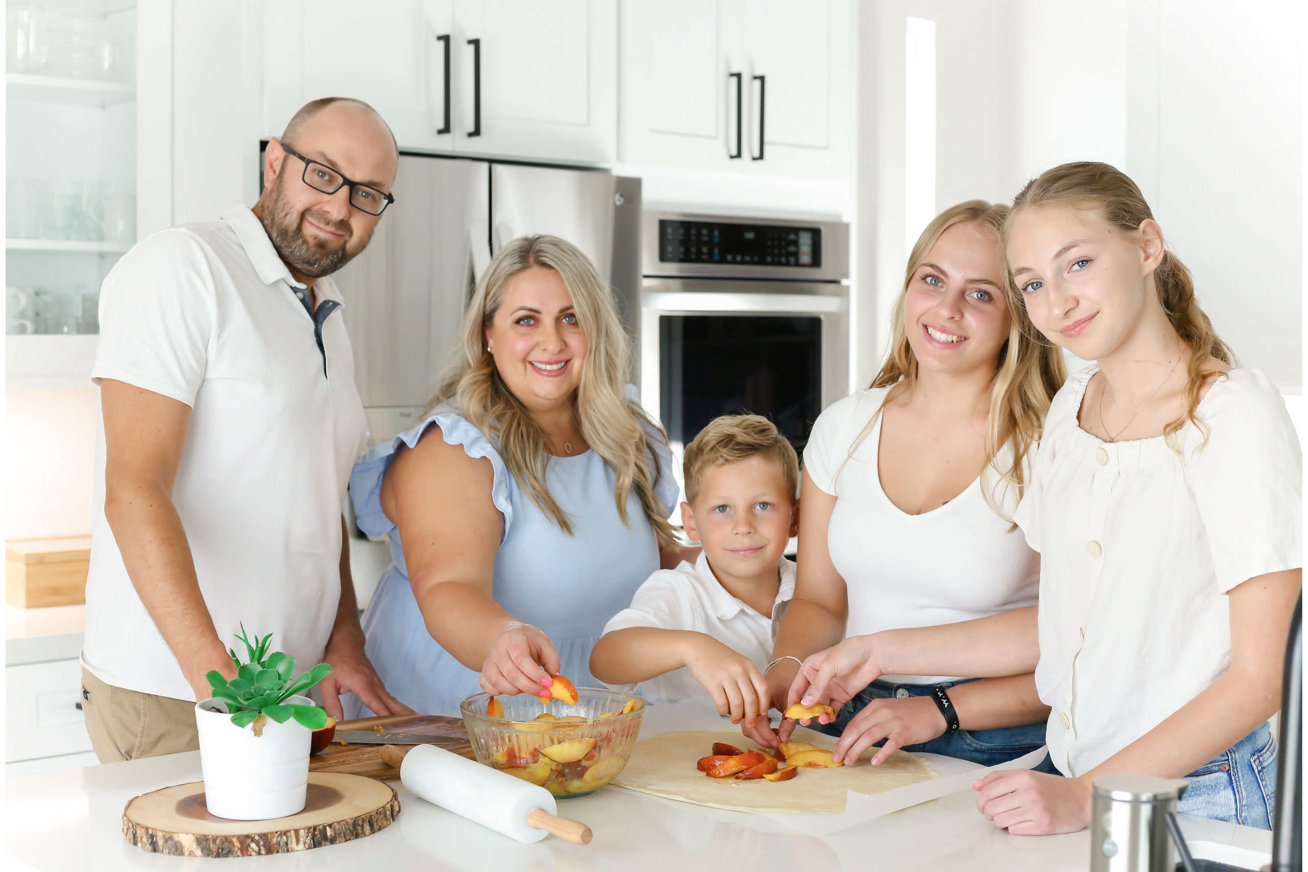 Events, Birthdays, Parties. Family and children’s lifestyle photographer Elena Tumanova