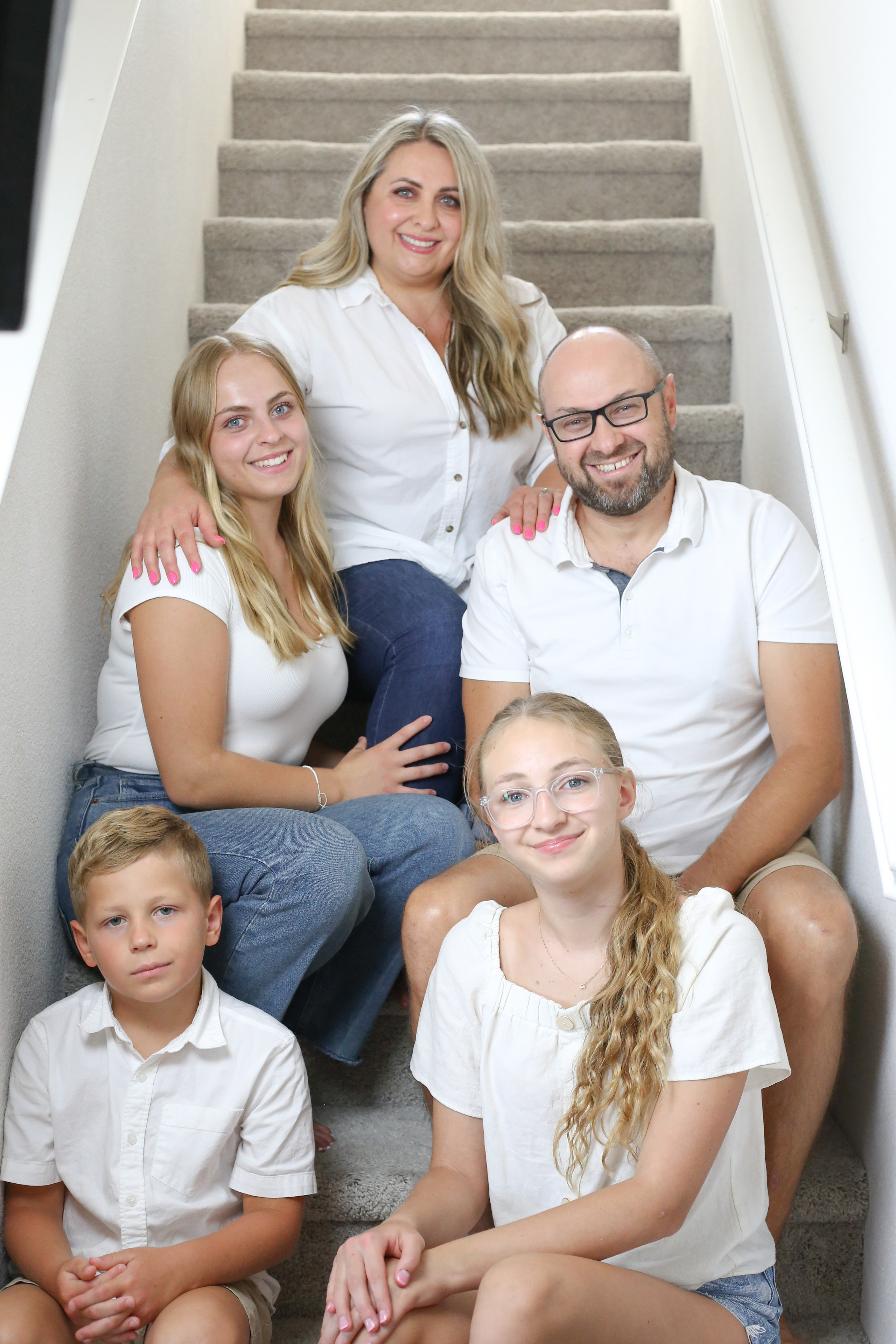 Family at home. Family and children’s lifestyle photographer Elena Tumanova