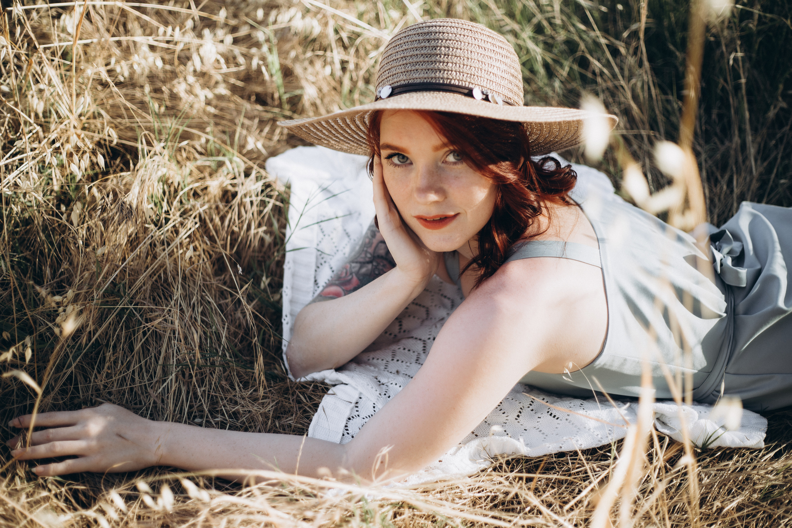 Female portrait. Family and children’s lifestyle photographer Elena Tumanova