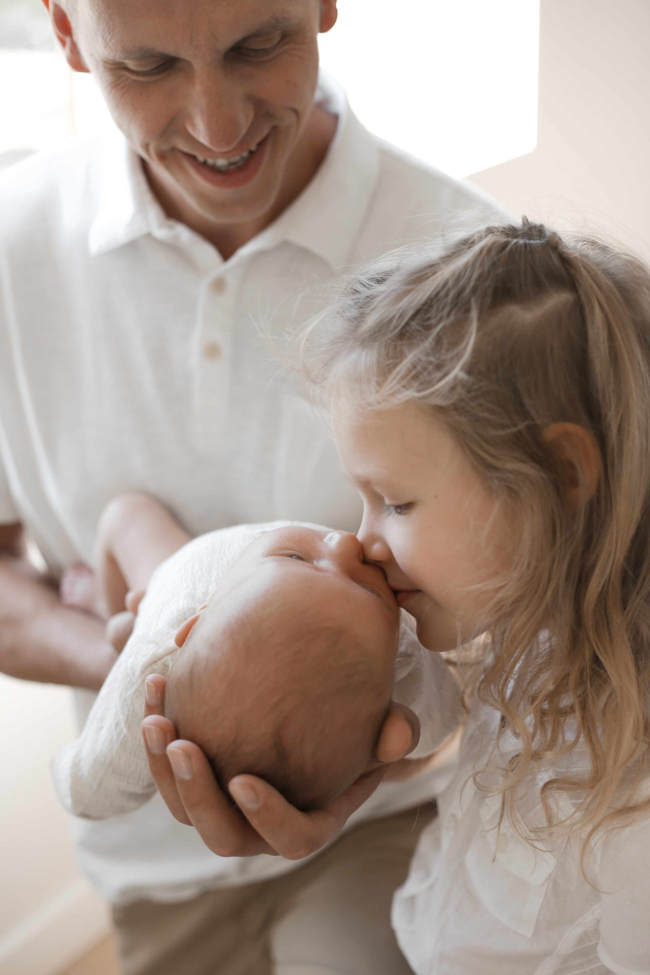 Newborn and family. Family and children’s lifestyle photographer Elena Tumanova