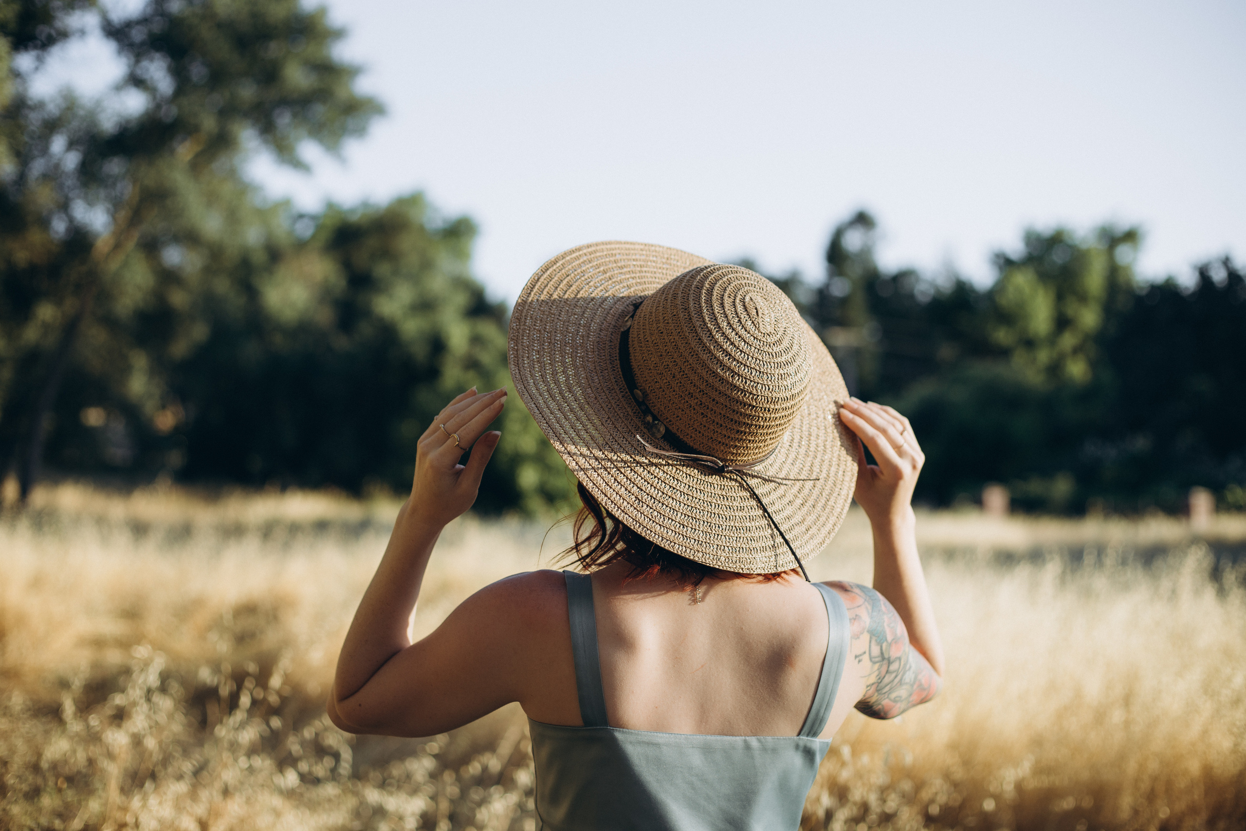 Female portrait. Family and children’s lifestyle photographer Elena Tumanova