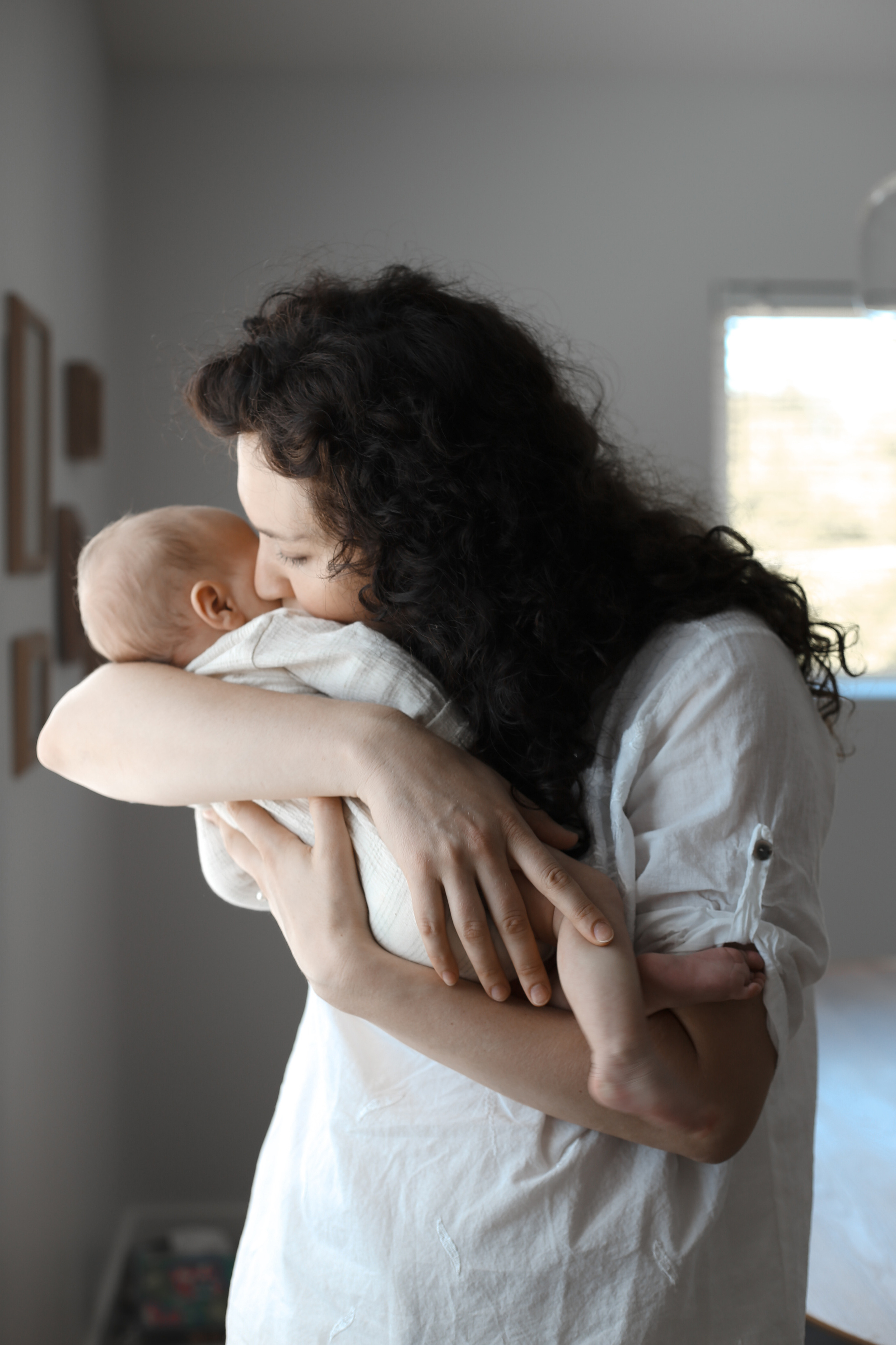 Newborn and family. Family and children’s lifestyle photographer Elena Tumanova