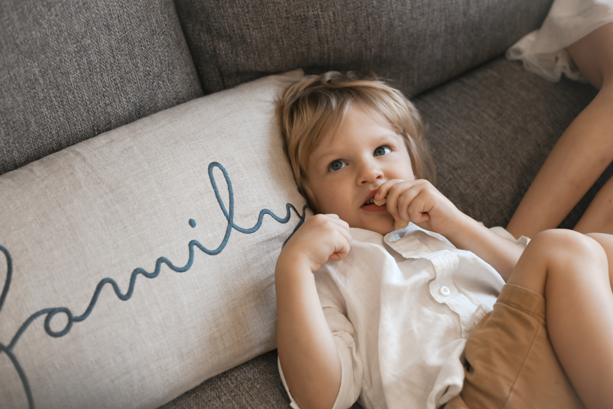 Newborn and family. Family and children’s lifestyle photographer Elena Tumanova