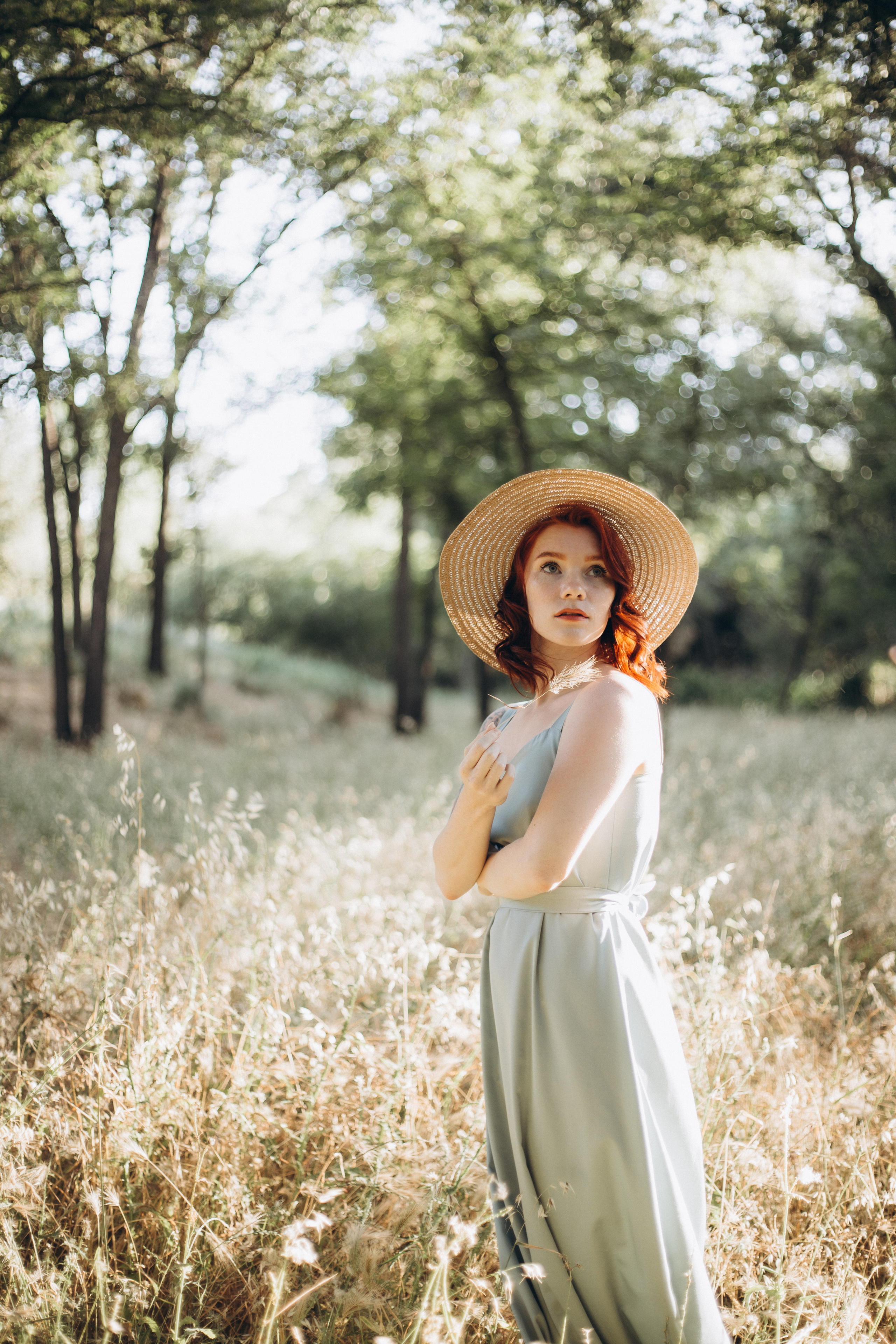 Female portrait. Family and children’s lifestyle photographer Elena Tumanova