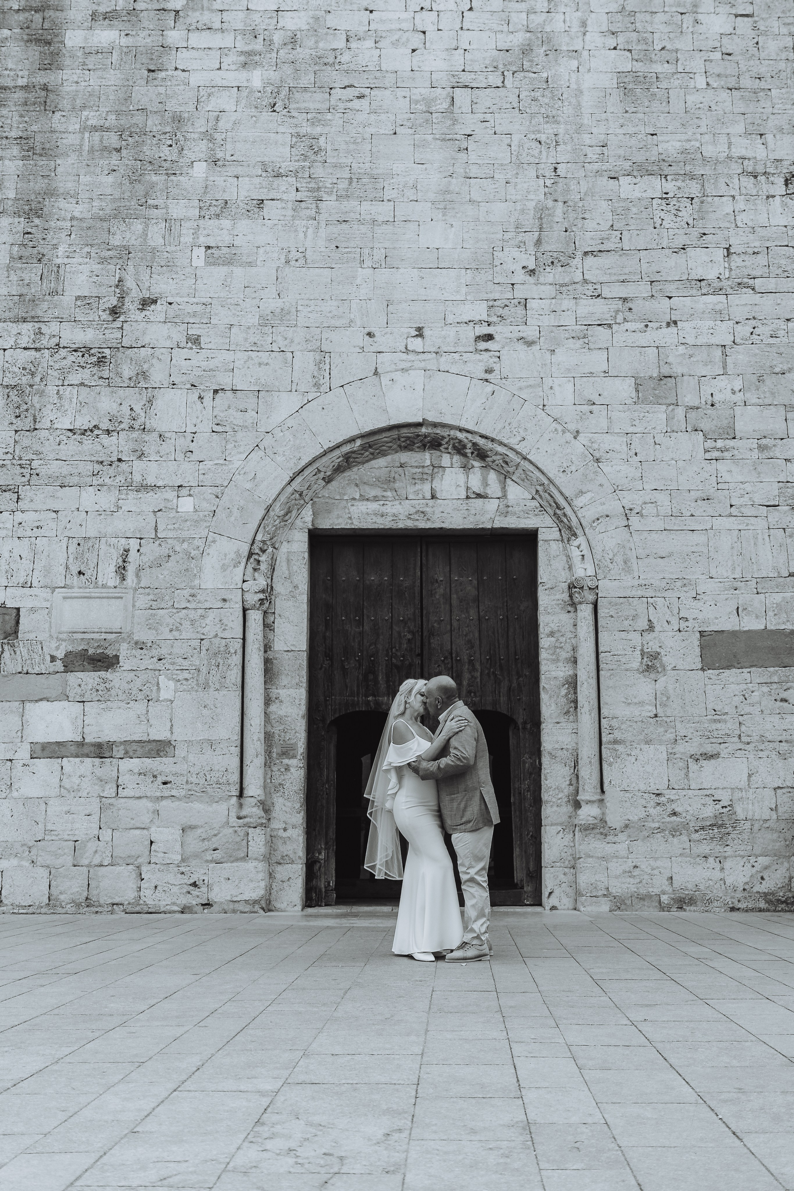 Albina+Kevin, 07.10.2024, Besalú. Fotógrafa de bodas en Cataluña