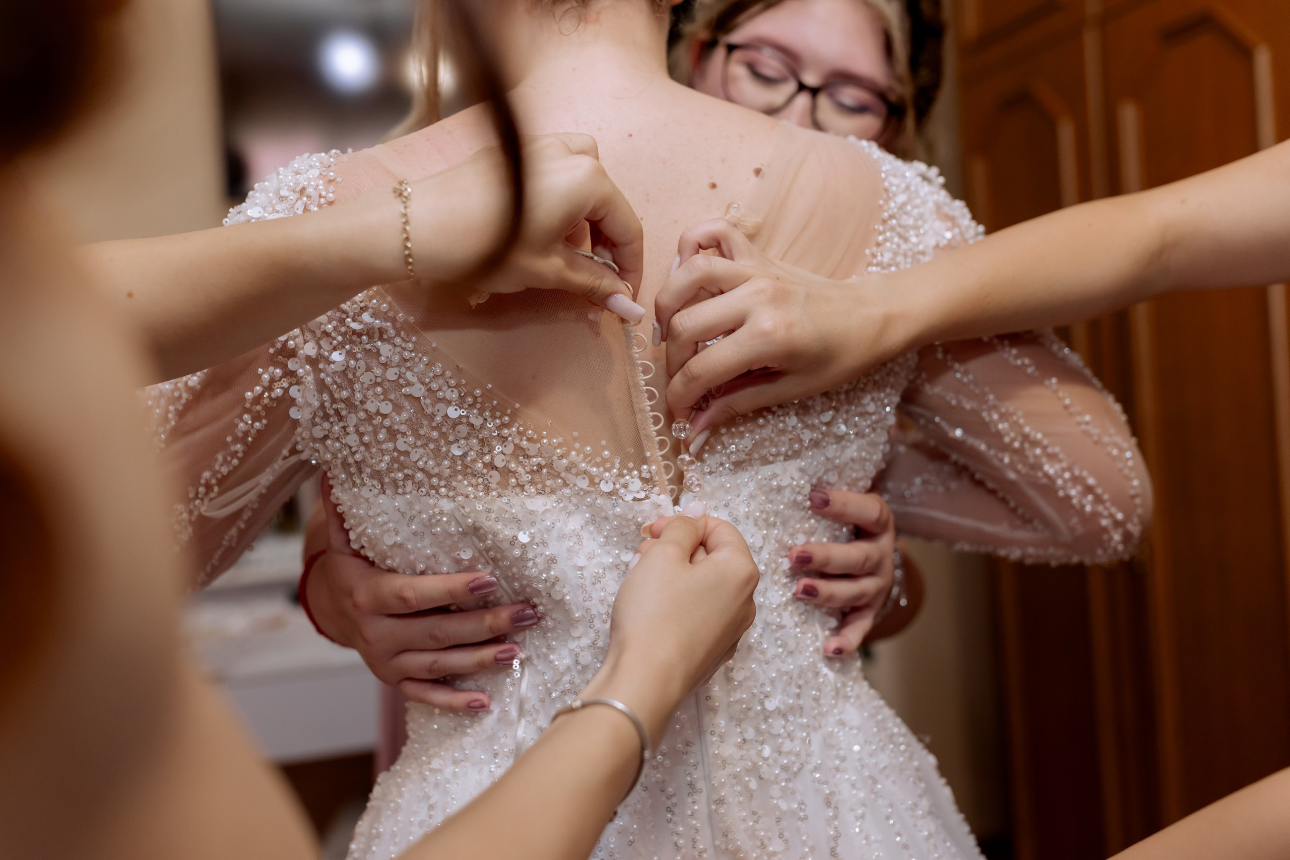 * fotograf stare civilă Siret* fotograf Bucovina* fotograf nuntă Suceava* fotograf Iași Botoșani* stare civilă tradițională* ie românească nuntă* AlinoFotoStudio* fotograf Andrei și Andreea- Alin Chirilă fotograf – stare civilă Siret, Suceava, Andrei și Andreea în ie tradițională, poveste spusă prin fotografiefotograf stare civilă Siret Suceava Alin Chirilă – miri îmbrăcați în costum tradițional bucovineanAlin Chirilă fotograf nuntă Siret Suceava – stare civilă autentică în Bucovina, emoții realefotograf Siret Suceava Alin Chirilă – Andrei și Andreea la starea civilă în ie tradiționalăstare civilă Siret fotograf Alin Chirilă – cadre naturale cu miri în costum popular din Bucovinafotograf nuntă Siret Suceava Alin Chirilă – povestitor prin fotografie, moment emoționant la starea civilăAlin Chirilă fotograf stare civilă Siret – iubire autentică surprinsă în stil documentarfotograf Bucovina Siret Alin Chirilă – stare civilă în ie tradițională, cadre pline de emoțieAlin Chirilă fotograf Suceava – Andrei și Andreea spun DA la starea civilă în Siretfotograf stare civilă Suceava Siret Alin Chirilă – poveste de iubire în stil tradițional românesc - Alin Chirilă fotograf profesionist, AlinoFotoStudio, fotograf evenimente Siret, Suceava County, Iași, Bacău County, Botoșani, Neamț County, fotograf nunți, botezuri, cununii civile, portrete și momente autentice surprinse elegant.- Alin Chirilă surprinde momente elegante de nuntă și evenimente speciale prin AlinoFotoStudio, fotograf disponibil în Siret, Suceava County, Iași, Bacău County, Botoșani și Neamț County, specializat în nunți, botezuri și cununii civile. - Alin Chirilă fotograf profesionist, AlinoFotoStudio, fotograf nuntă și evenimente în Siret, Suceava, Iași, Bacău, Botoșani și Piatra Neamț, fotograf nunți, botezuri, cununie civilă, ședințe foto, trash the dress, logodnă, familie, portrete și fotografii autentice. - AlinoFotoStudio by Alin Chirilă, fotograf evenimente premium în Suceava County, Iași County, Bacău County, Botoșani County și Neamț County, fotograf de familie, fotograf ceremonii religioase, petreceri și momente emoționante. - Alin Chirilă fotograf, povestitor prin fotografie, servicii foto profesionale pentru mireasă, mire, pregătiri nuntă, biserică, restaurant, valsul mirilor, tradiții românești și amintiri de neuitat în Moldova.