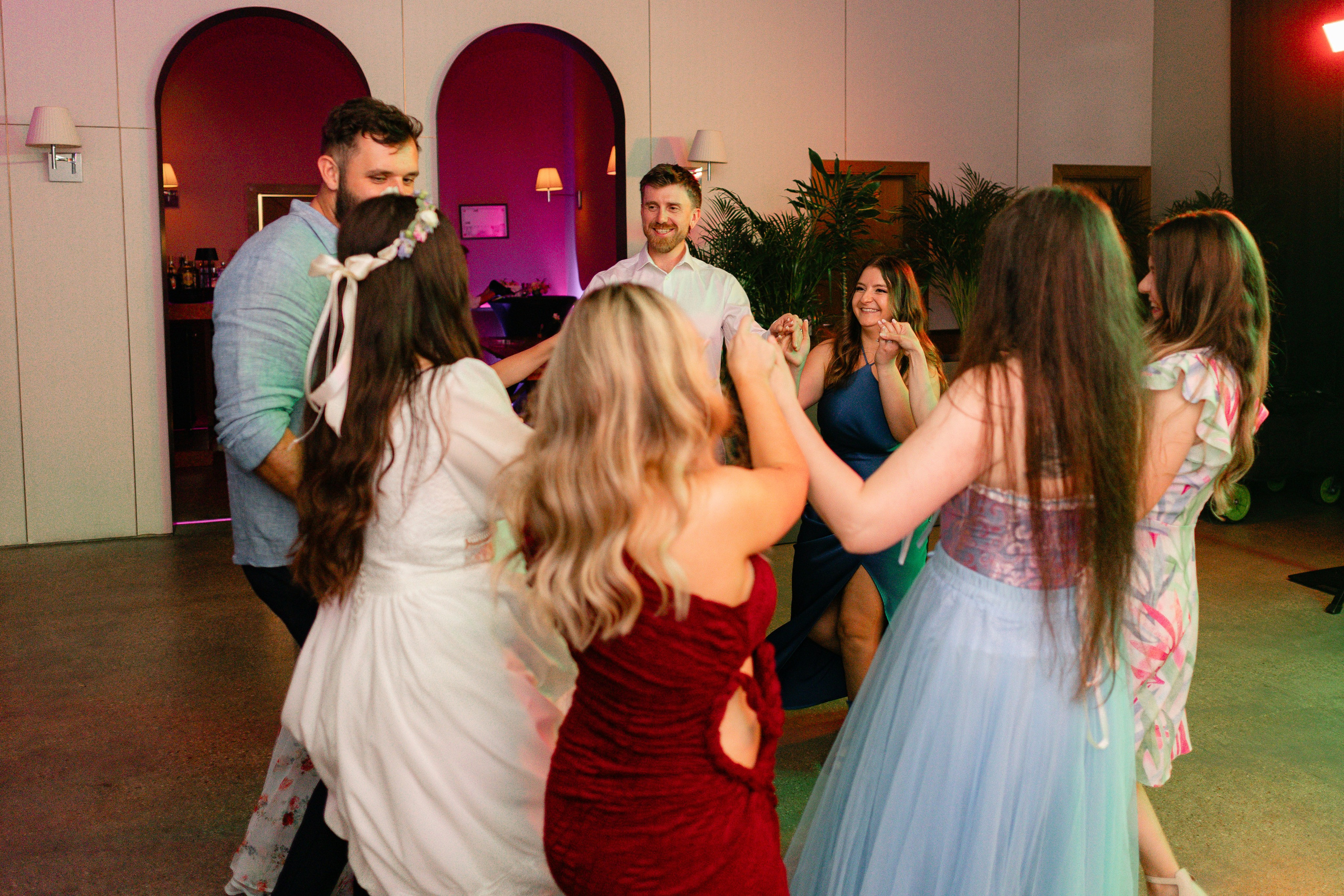 Flori & Cosmin. Main