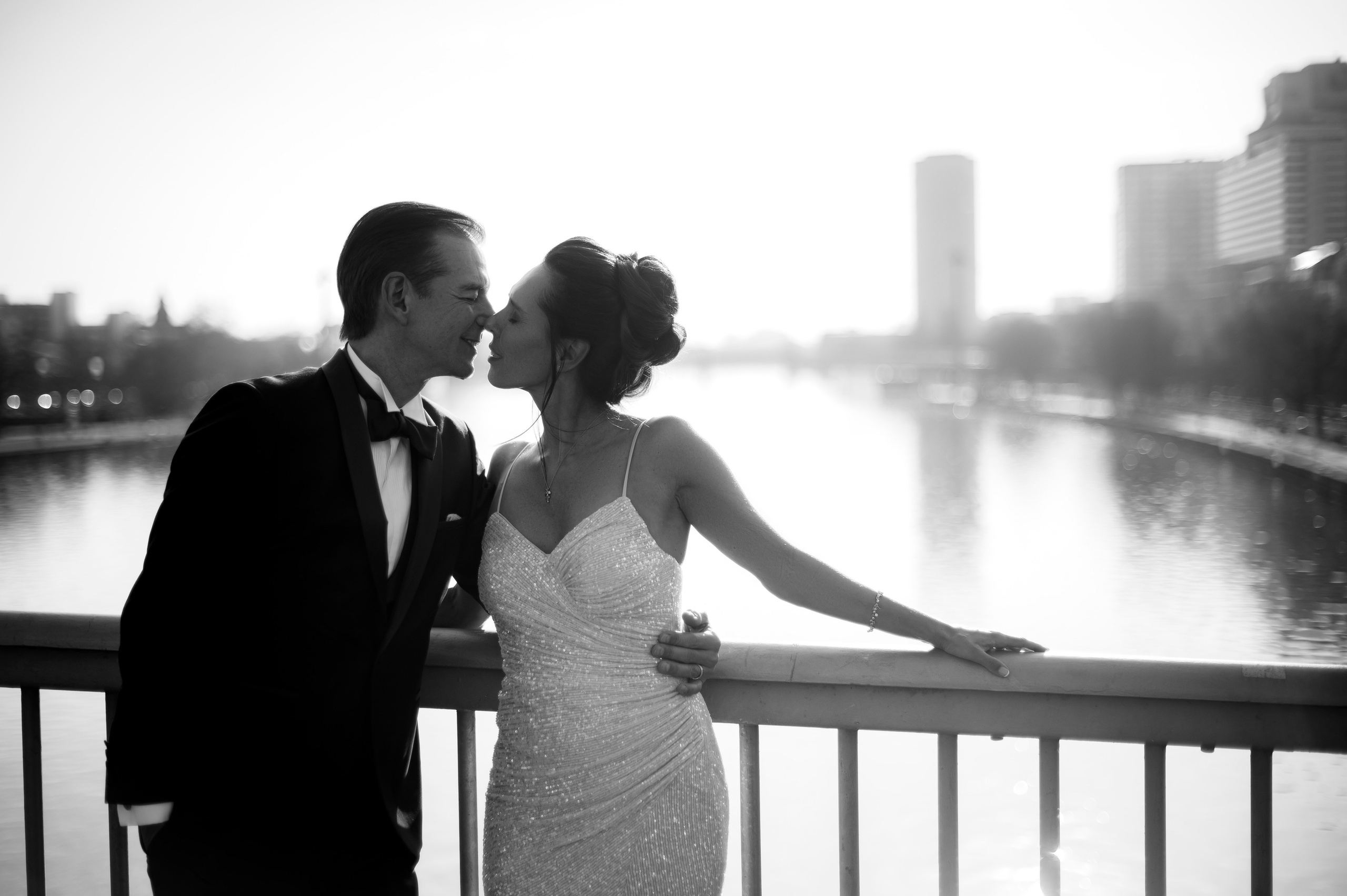 Standesamtliche Hochzeit in Frankfurt - Getting Ready, First Look & Römer