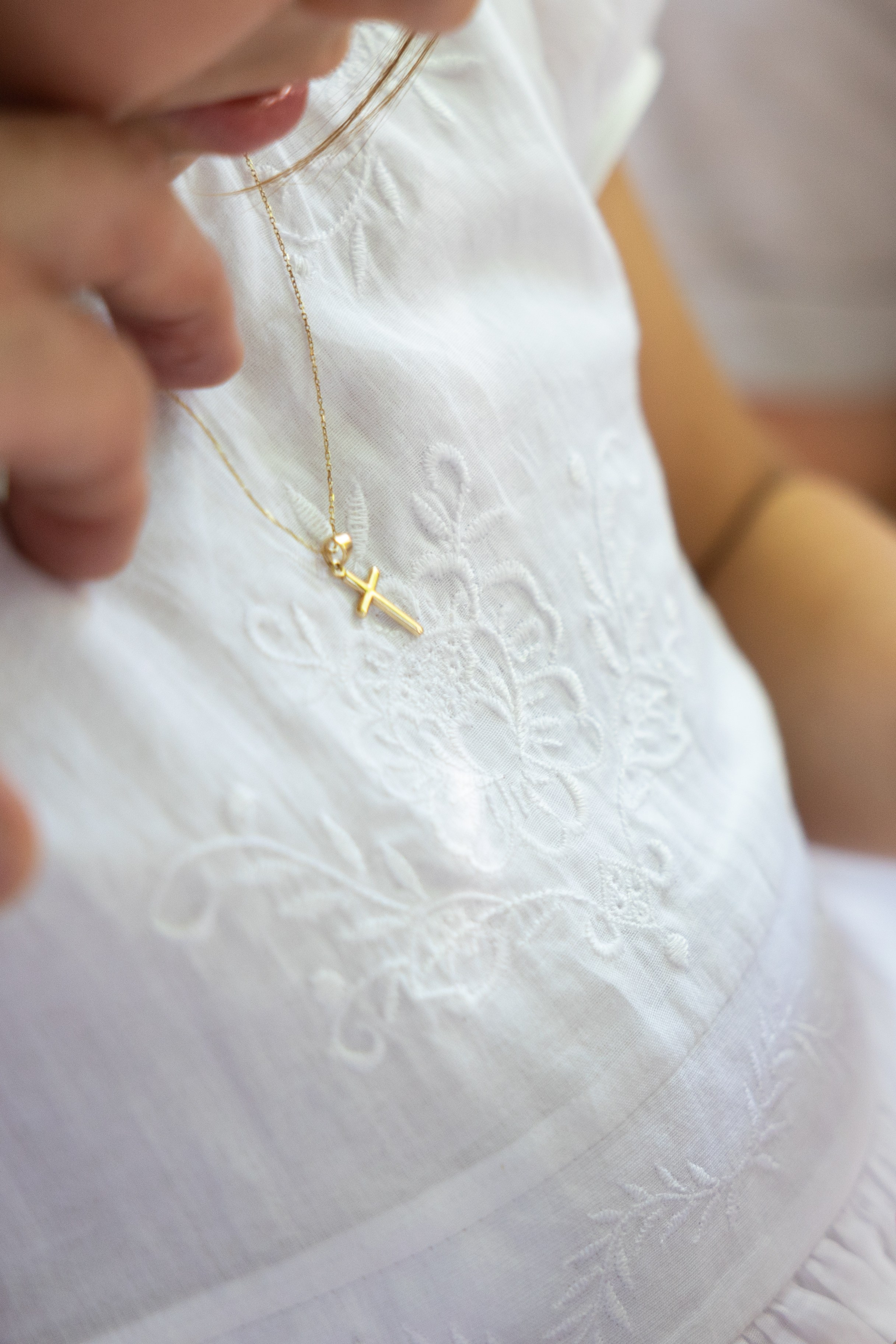 The Baptism of Diana in the Church of Saint-Sernin in Toulouse. Eugénie Smirnova — Photographe à Toulouse et dans le Sud-Ouest