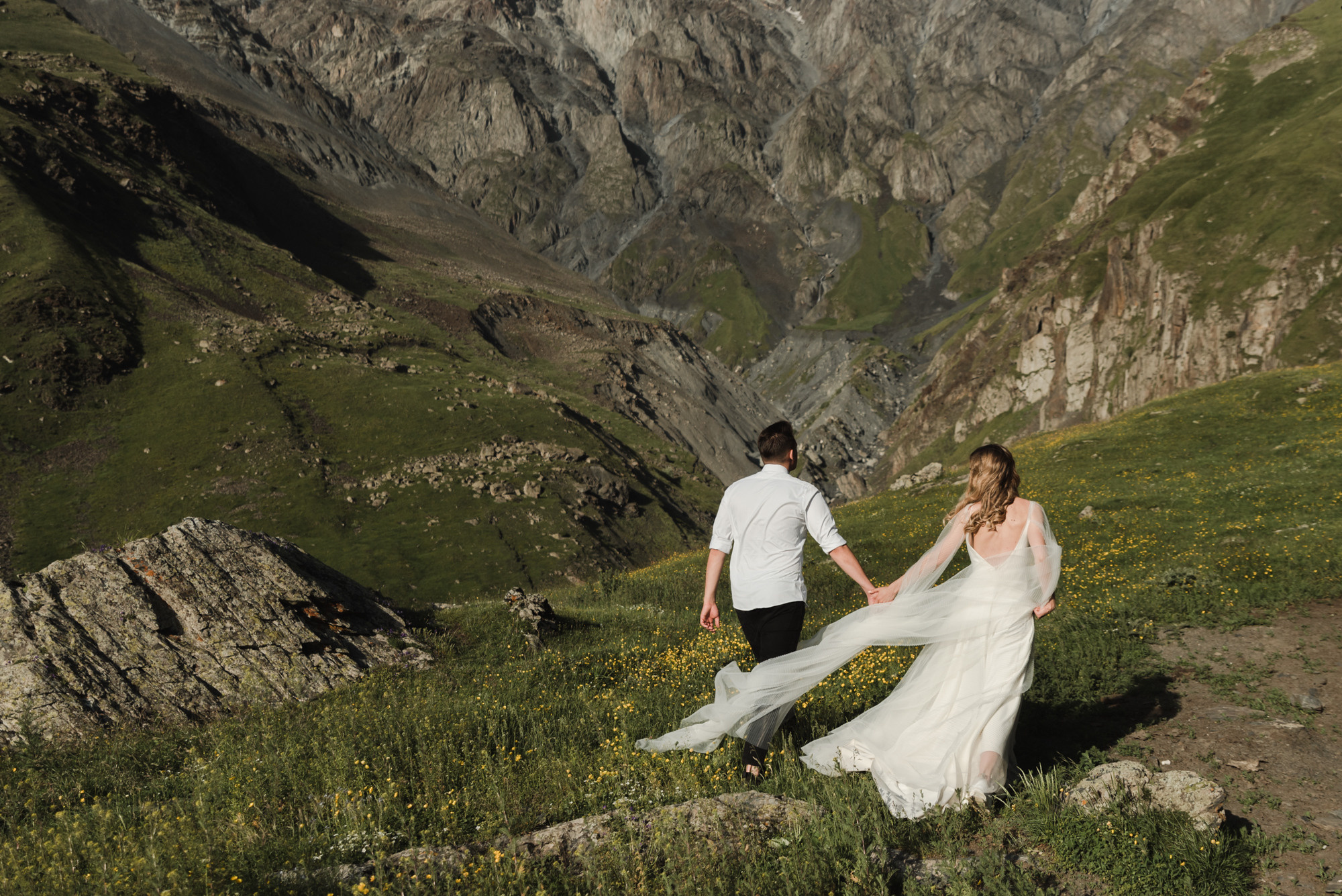 Vadim and Anna, Kazbegi. Wedding photographer in Georgia, Tbilisi Arina Krasnikova