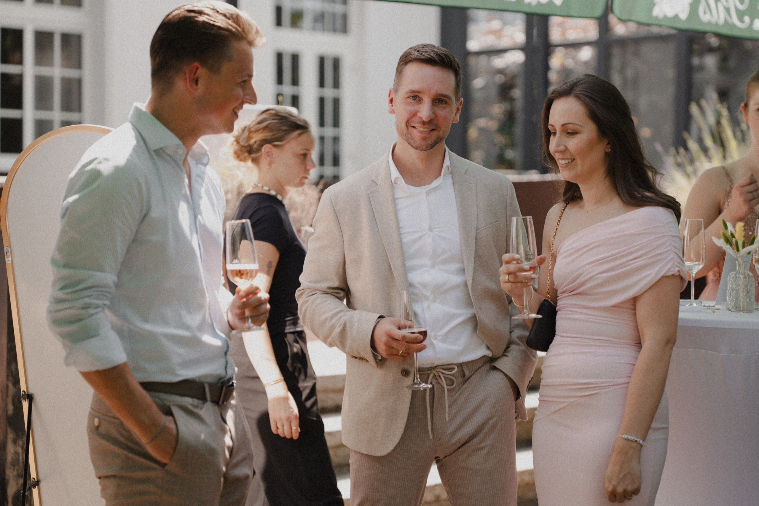 Jessica & Felix I Gesellschaft Harmonie Bochum. Hochzeitsfotografin Bochum | Halyna Reiche Fotografie NRW