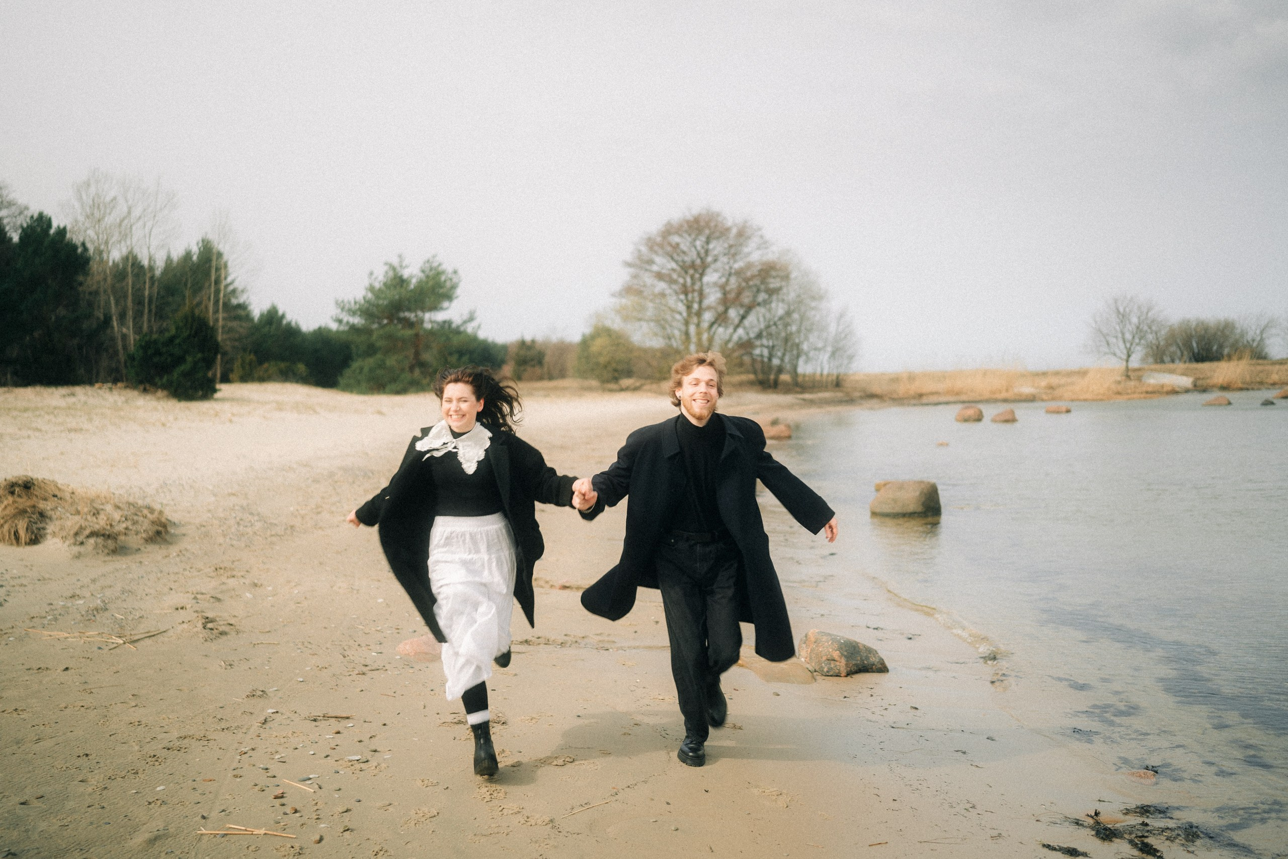 In Anticipation of Summer. Couple and Family Photographer in Tallinn, Sasha Kaloshin