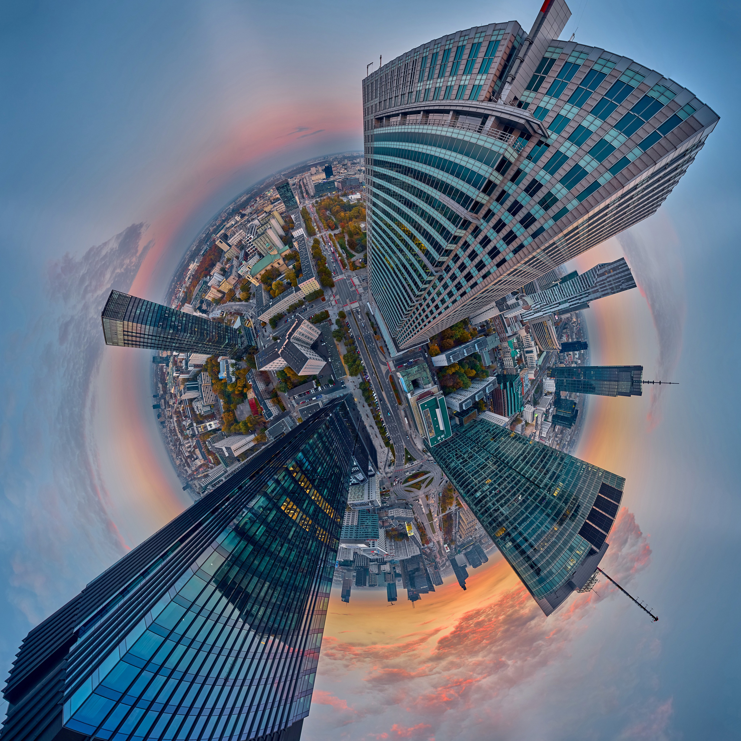„Mam tak samo jak Ty…” - Warszawa z lotu ptaka. Andriej Szypilow — Photography & Videography