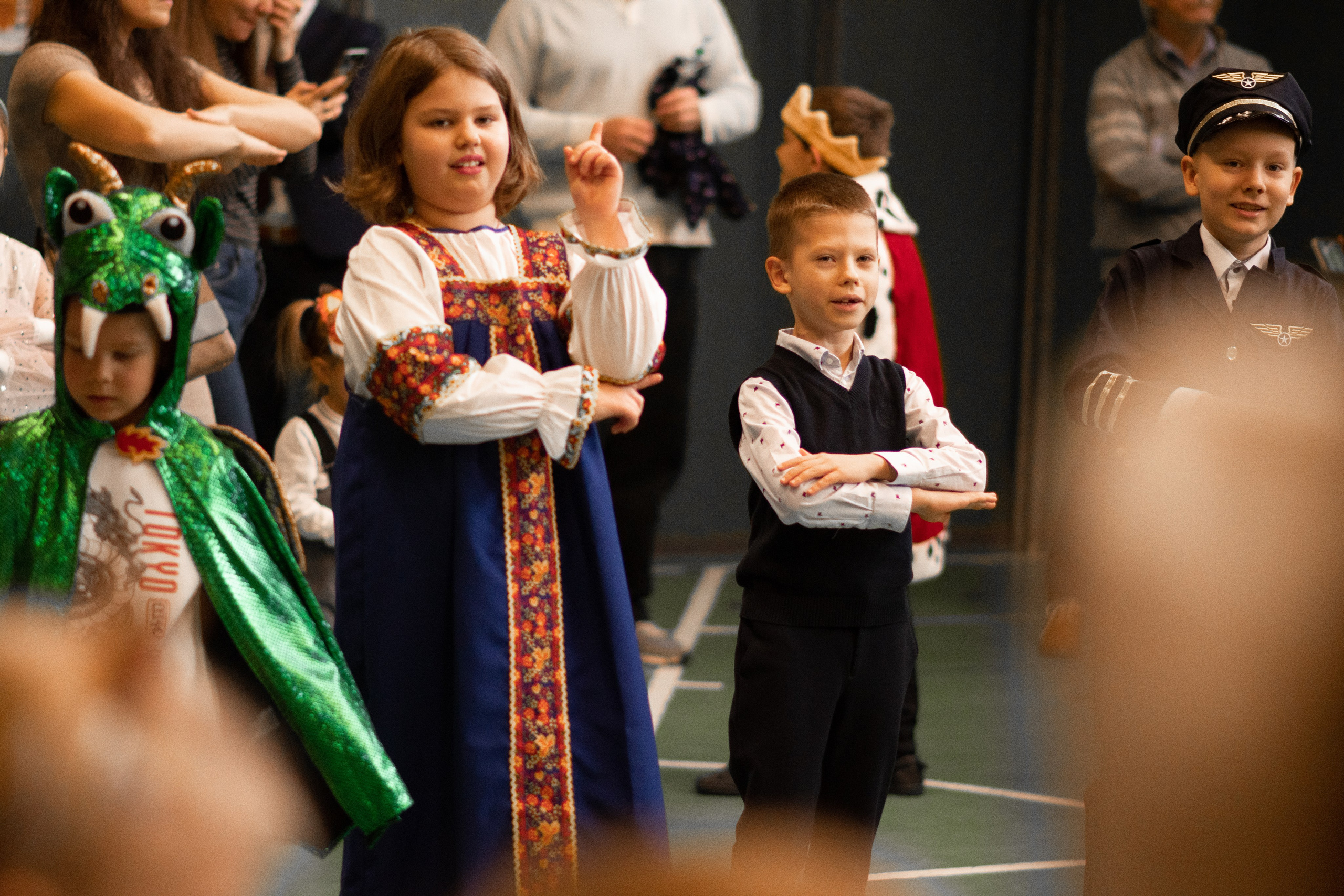 Новогодний хоровод. Семейный и детский фотограф