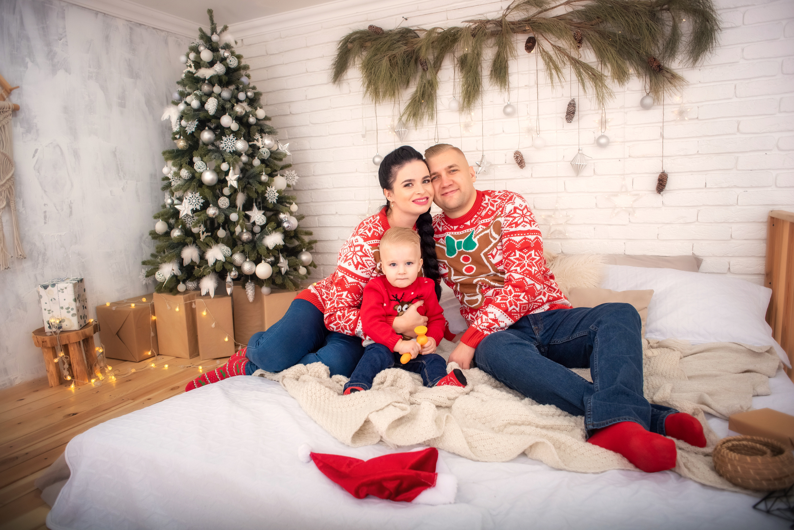 Новогодняя семейная фотосессия. Семейный и детский фотограф в Ташкенте Луиза