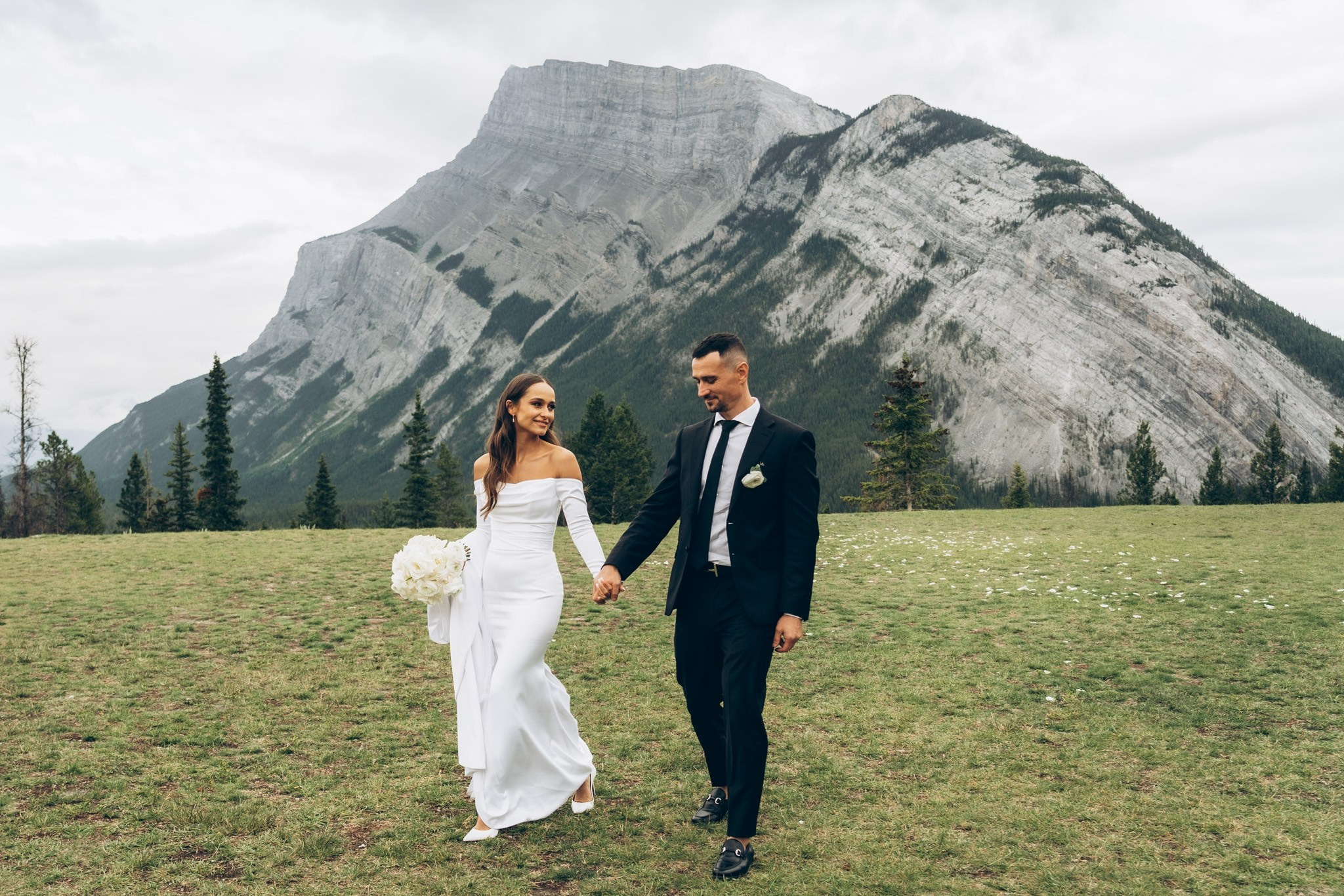 Wedding. Wedding and family photographer in Calgary Kate Beliaeva
