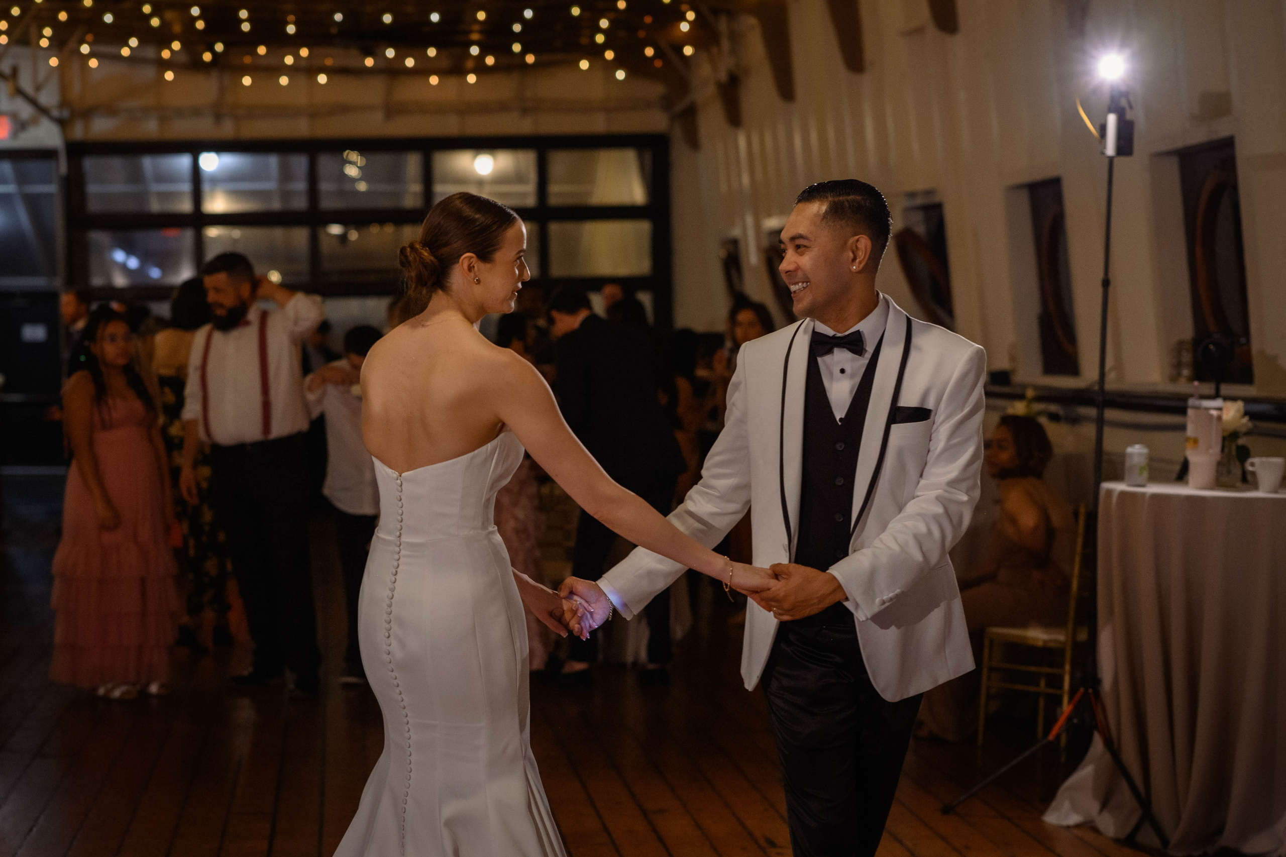 Kevin & Katie. Wedding & portrait photography in the Seattle Area. Helen Michelle photographer