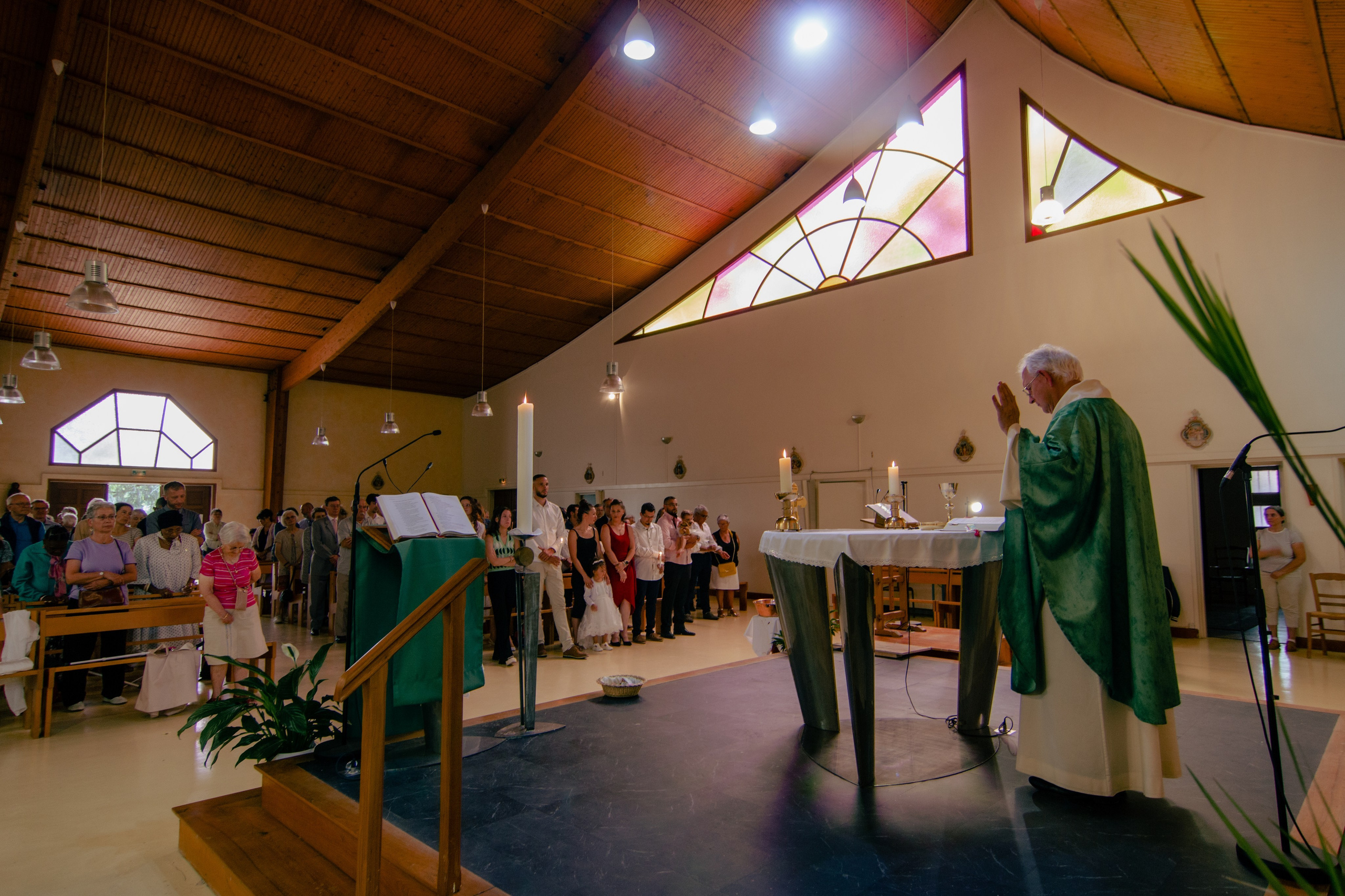 Julia et Shanna | Baptême. Studio photo « Partage ton bonheur » – Photographe famille près de Châtellerault, Poitiers et Tours
