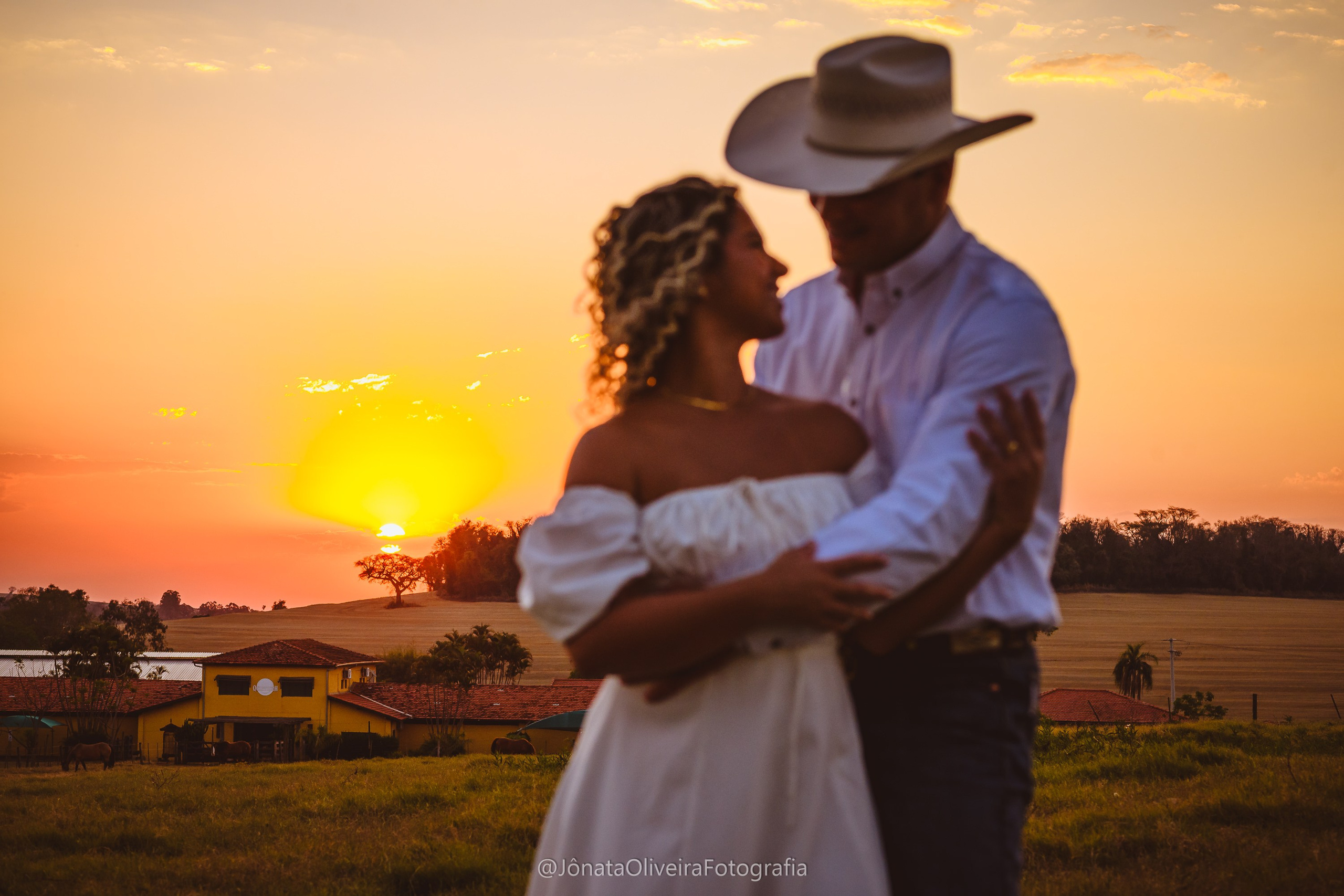 Pre Wedding Luérica e Vinicius. Fotografia de casamentos e ensaios em avaré Jônata Oliveira