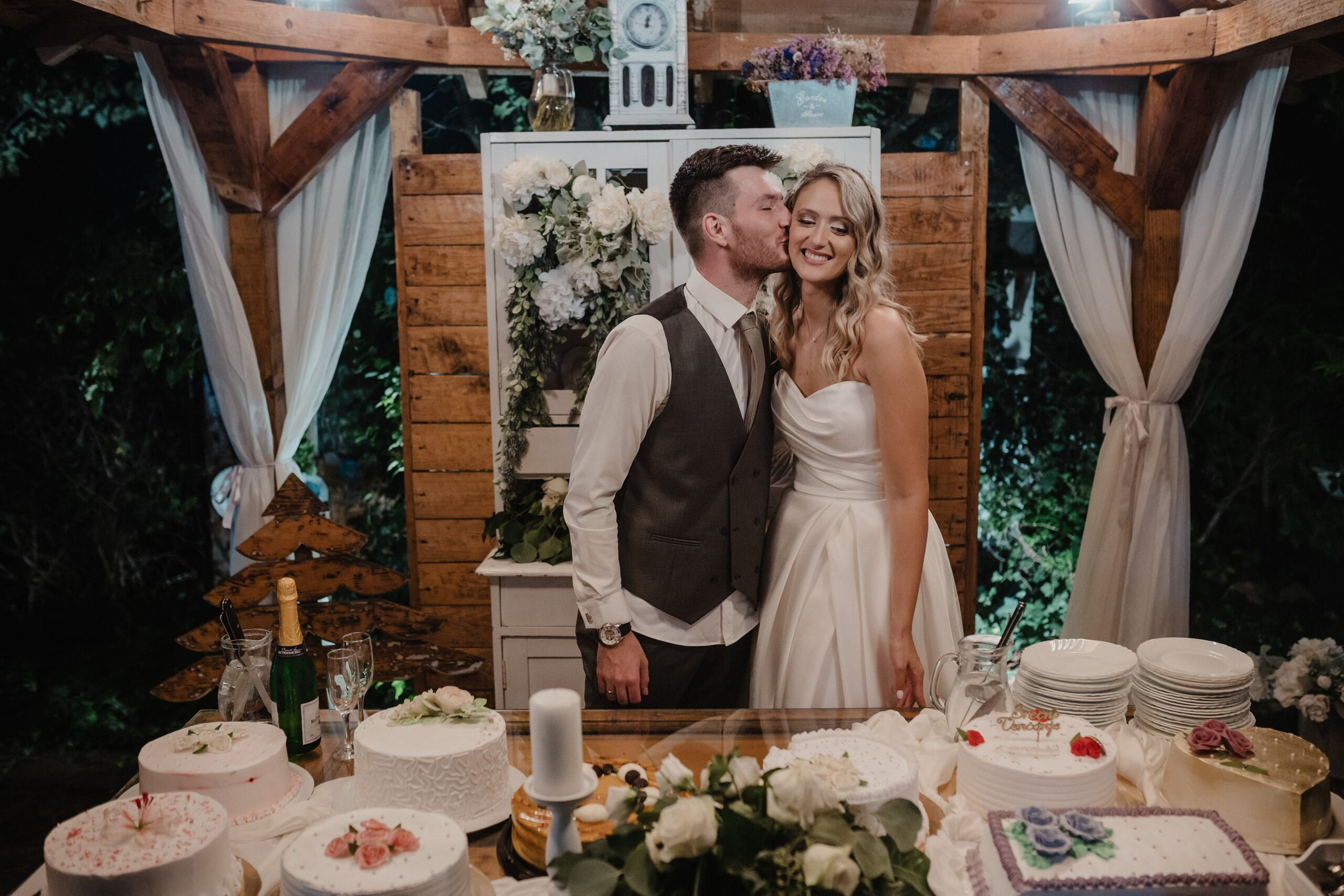 Jovana & Zoran. Wedding photographer based in Novi Sad, Marko Milivojevic